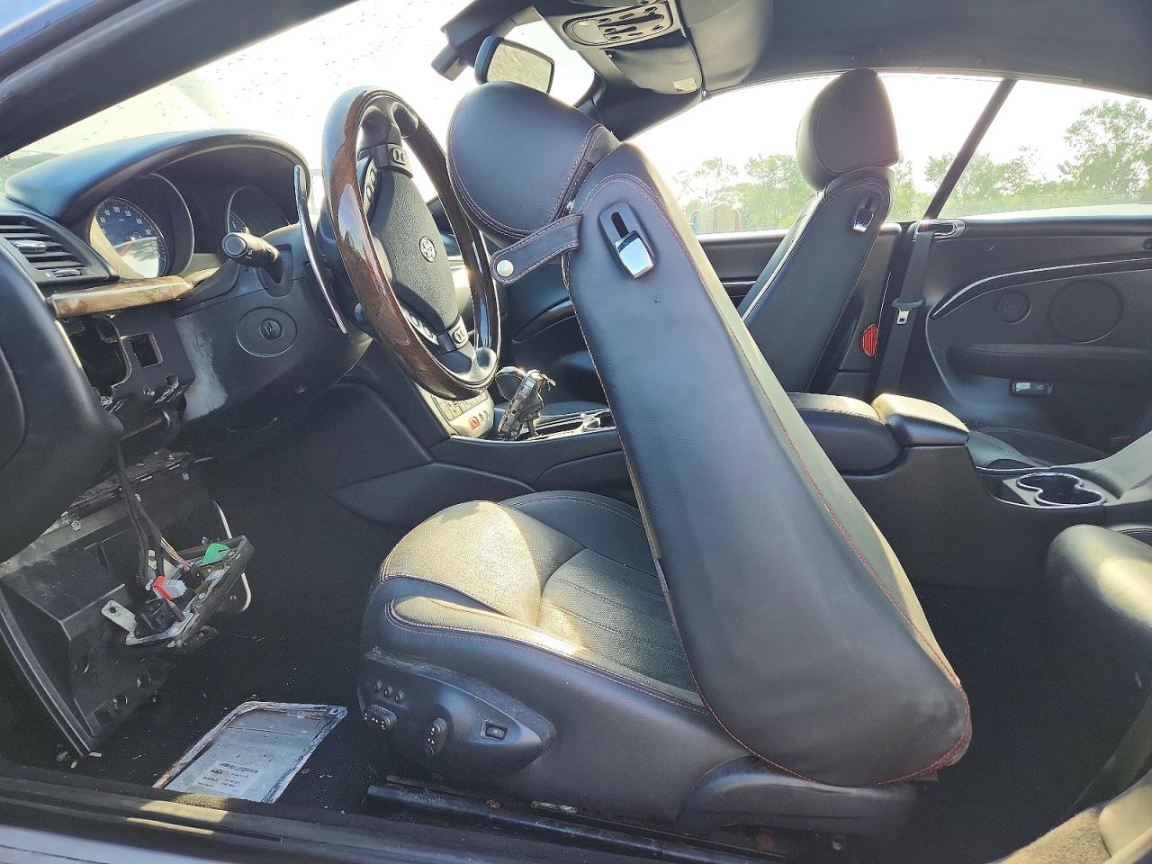 2011 Maserati Granturismo S Silver vin: ZAM45KMA4B0057057