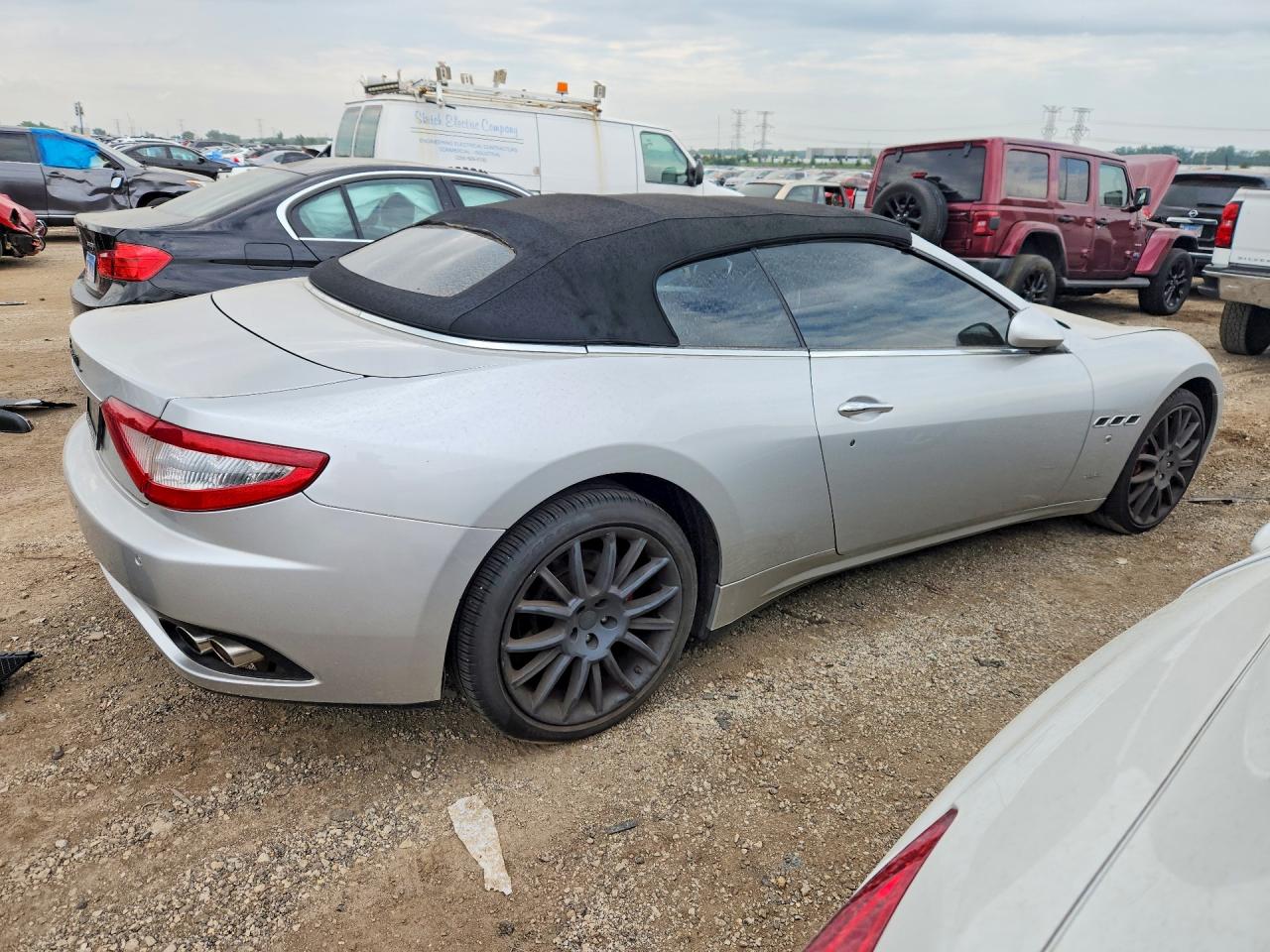 2010 Maserati Granturismo Silver vin: ZAM45KMA6A0052683