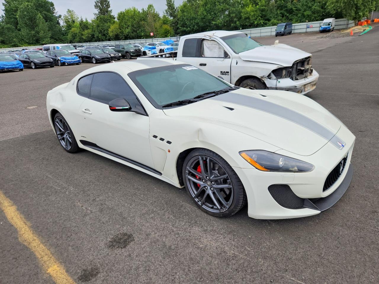 2012 Maserati Granturismo S White vin: ZAM45MLA9C0065184