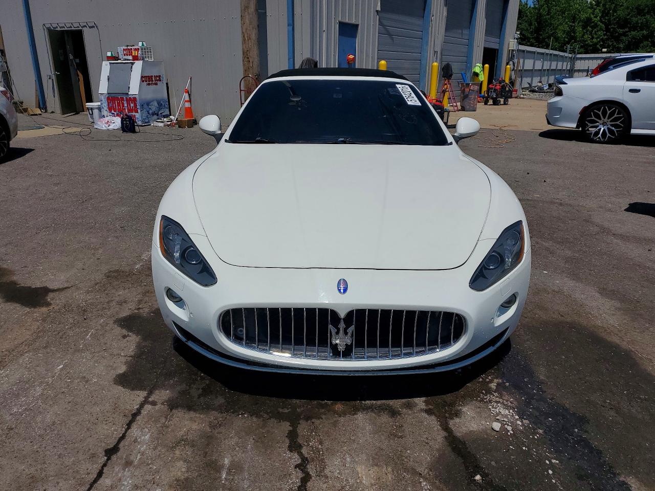 2013 Maserati Granturismo S White vin: ZAM45MMA4D0068445