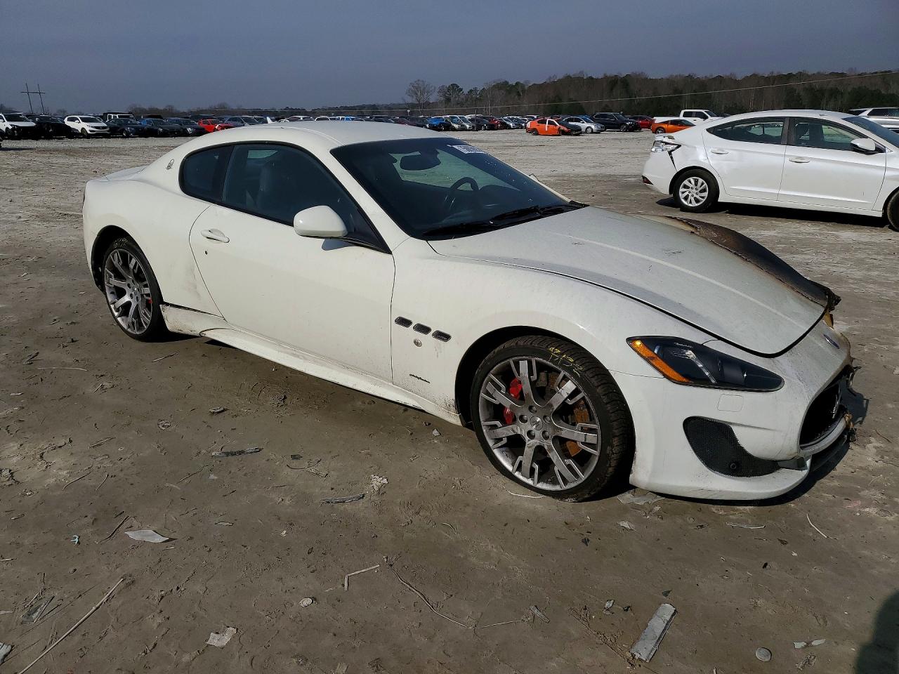 2013 Maserati Granturismo S White vin: ZAM45VLA1D0073206