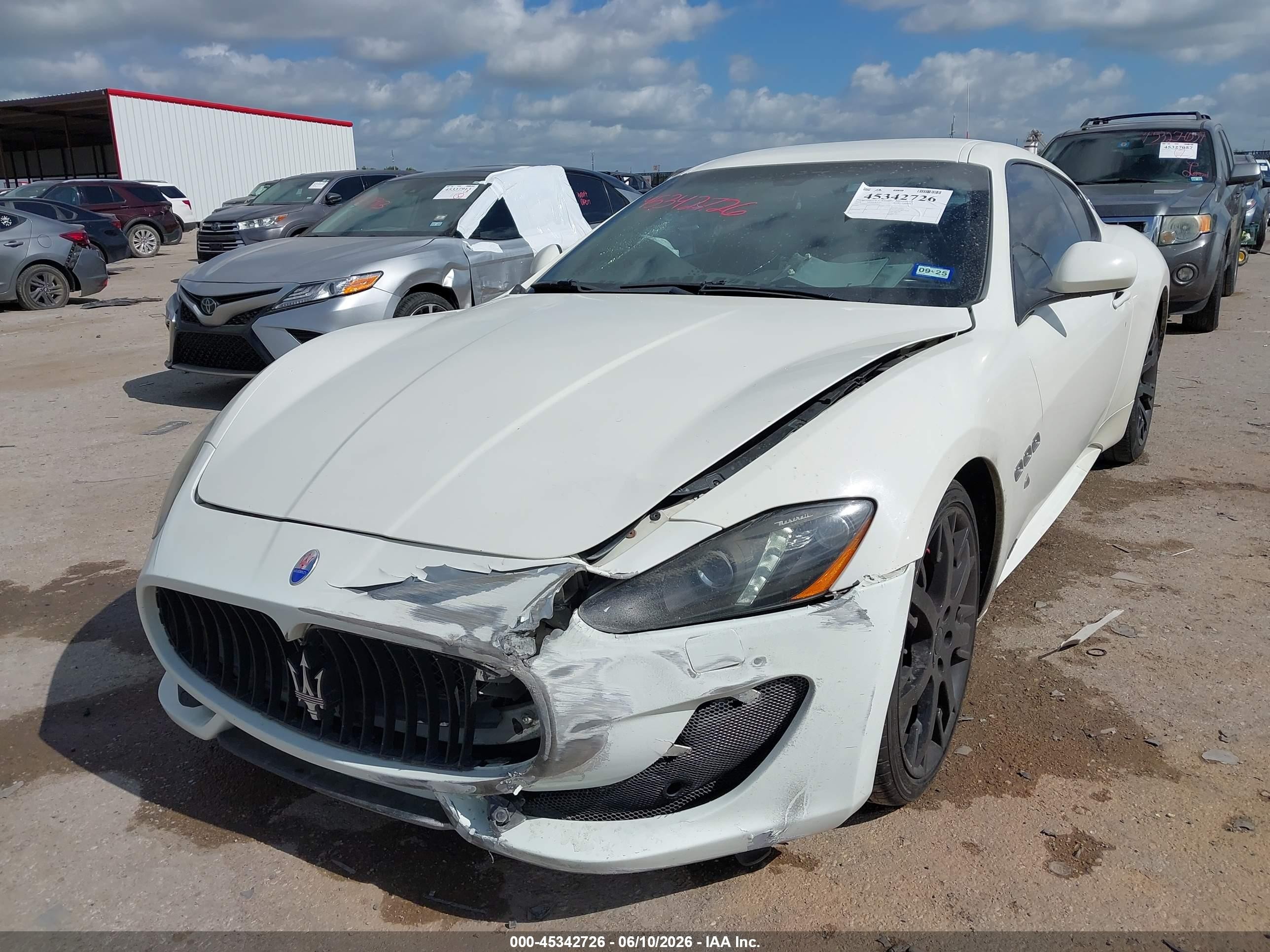 2014 Maserati Granturismo Mc/sport White vin: ZAM45VLA3E0109401