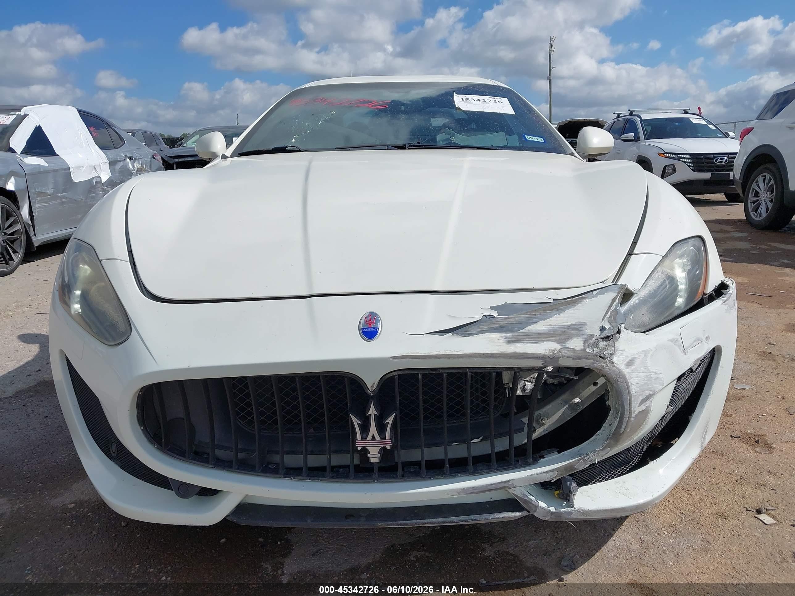2014 Maserati Granturismo Mc/sport White vin: ZAM45VLA3E0109401