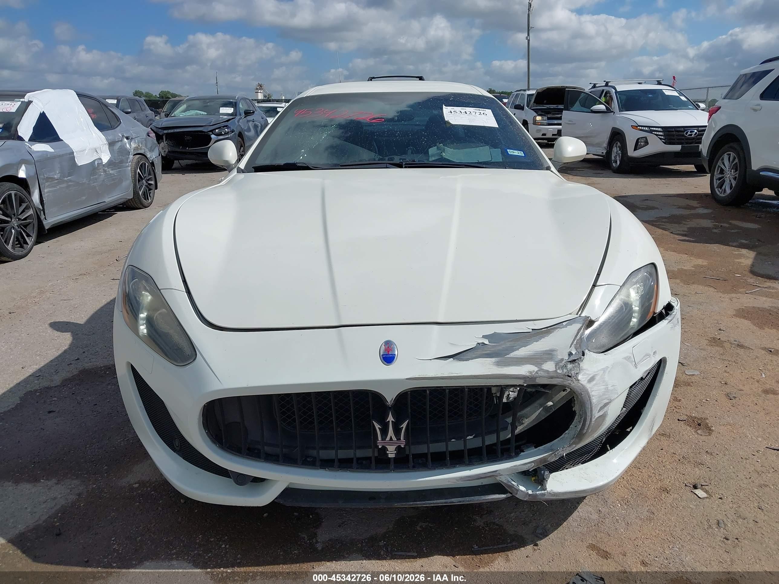 2014 Maserati Granturismo Mc/sport White vin: ZAM45VLA3E0109401