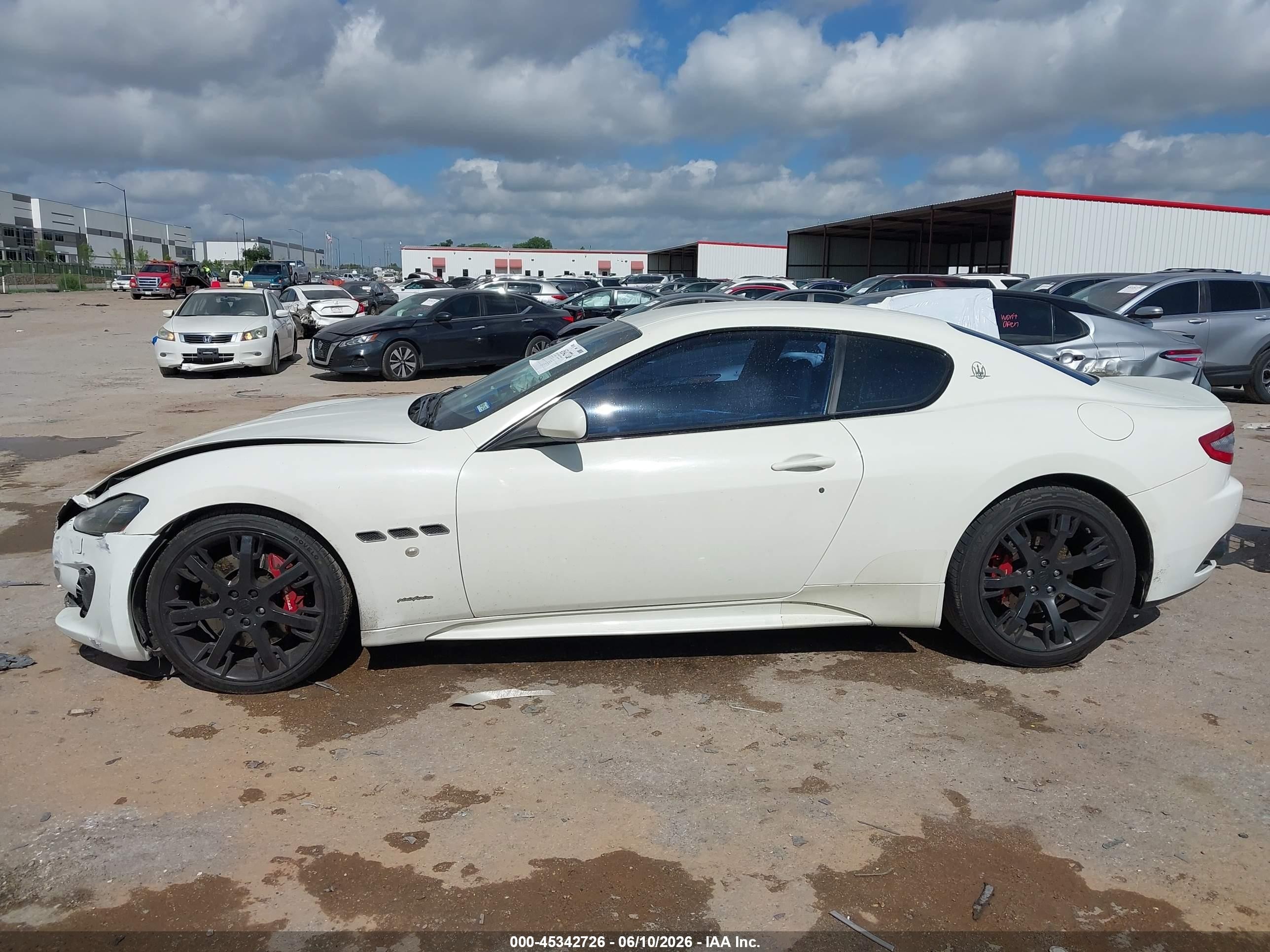2014 Maserati Granturismo Mc/sport White vin: ZAM45VLA3E0109401