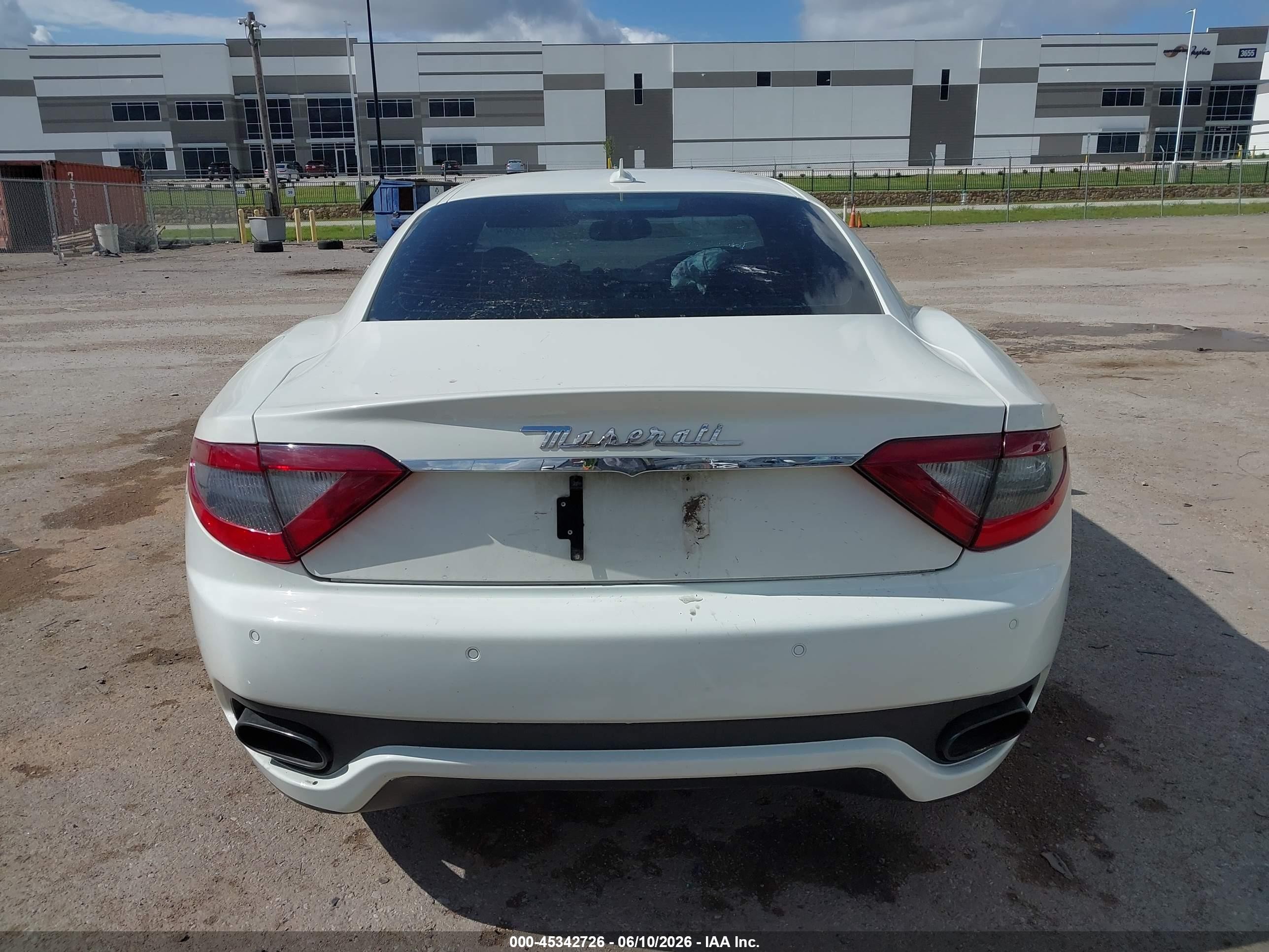 2014 Maserati Granturismo Mc/sport White vin: ZAM45VLA3E0109401