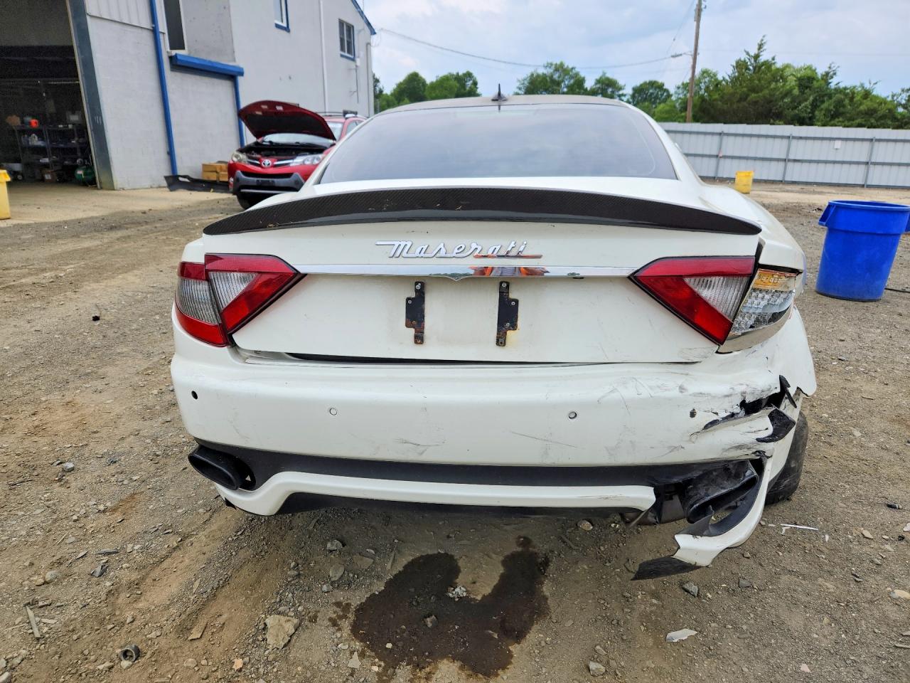 2013 Maserati Granturismo S White vin: ZAM45VLA5D0069739