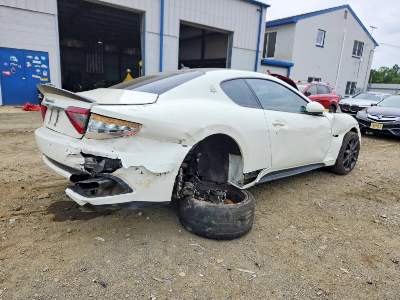 2013 Maserati Granturismo S White vin: ZAM45VLA5D0069739