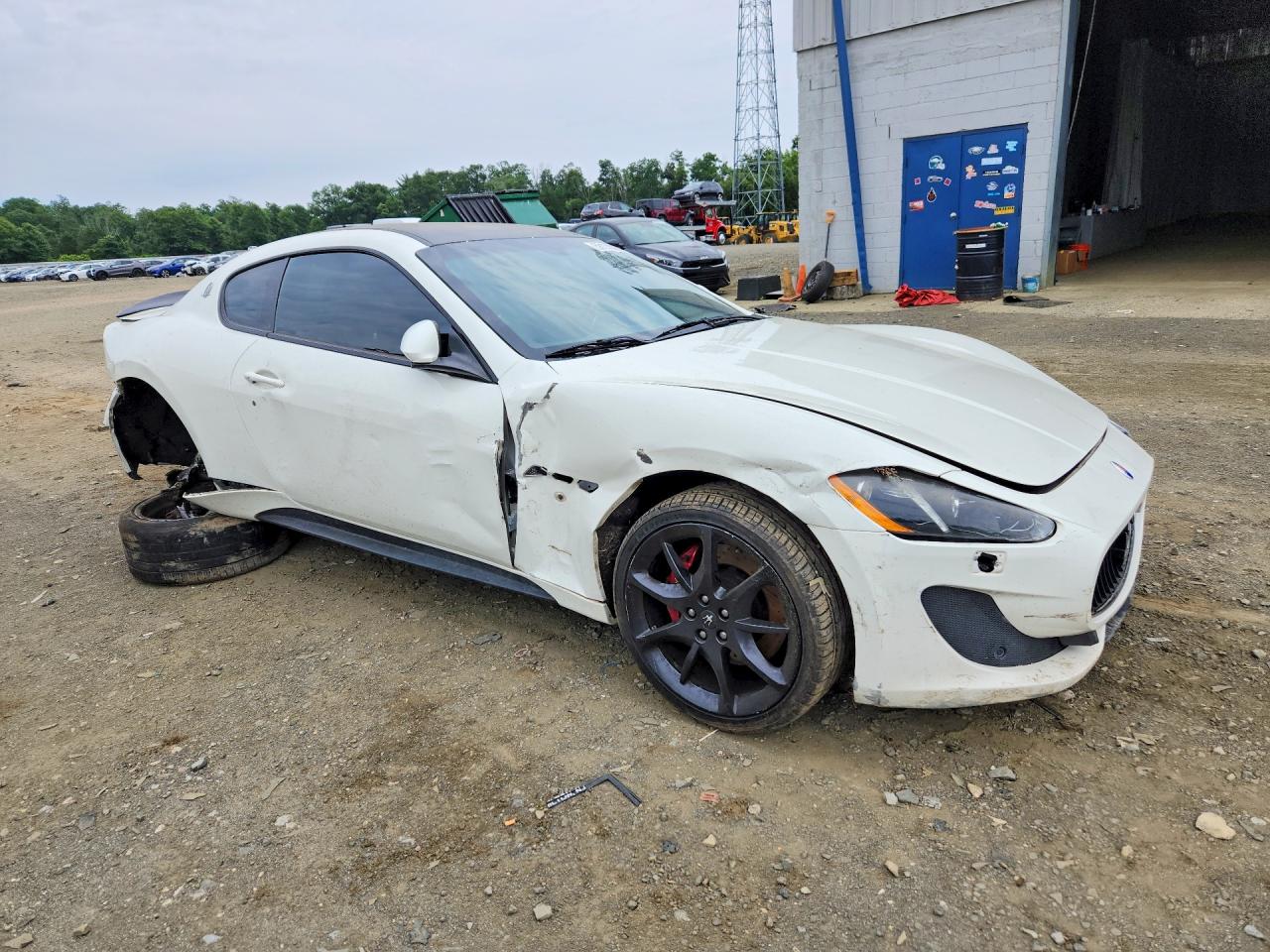 2013 Maserati Granturismo S White vin: ZAM45VLA5D0069739