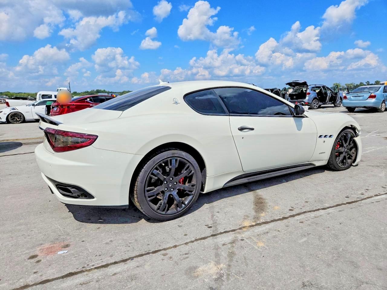 2014 Maserati Granturismo S White vin: ZAM45VLA8E0075360