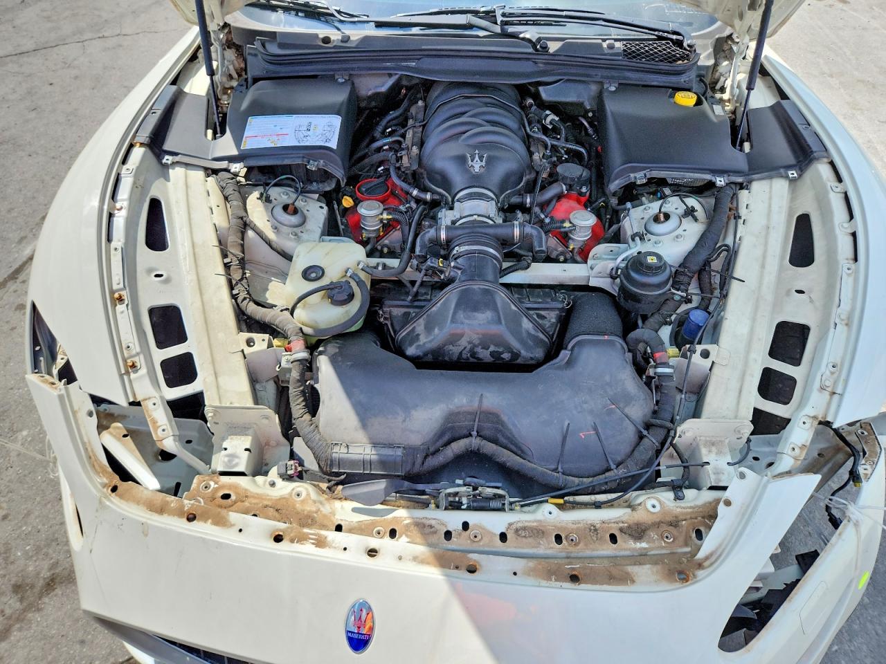 2014 Maserati Granturismo S White vin: ZAM45VLA8E0075360