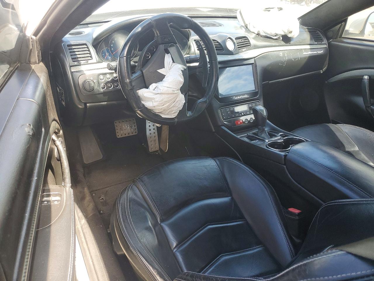 2013 Maserati Granturismo S/sport/mc White vin: ZAM45VLA9D0069159