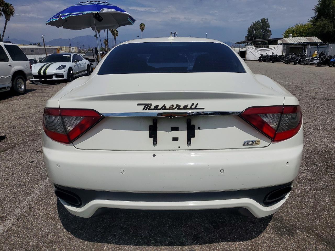 2013 Maserati Granturismo S/sport/mc White vin: ZAM45VLA9D0069159
