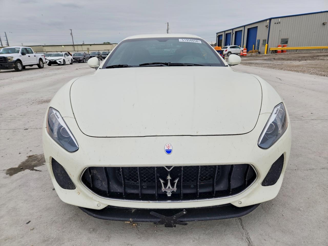 2018 Maserati Granturismo S Cream vin: ZAM45VLA9J0254050