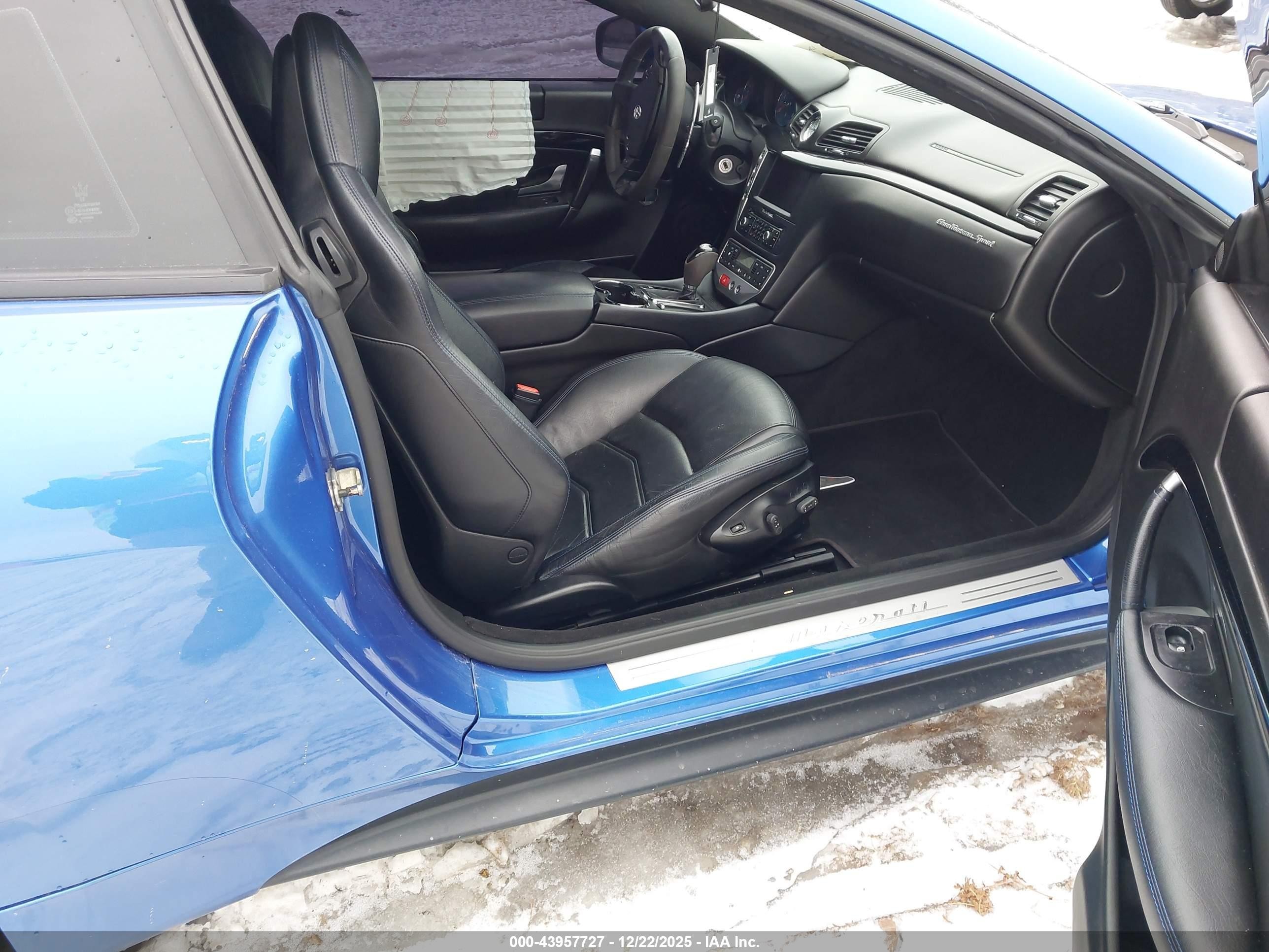 2013 Maserati Granturismo Mc/sport Blue vin: ZAM45VLAXD0070630