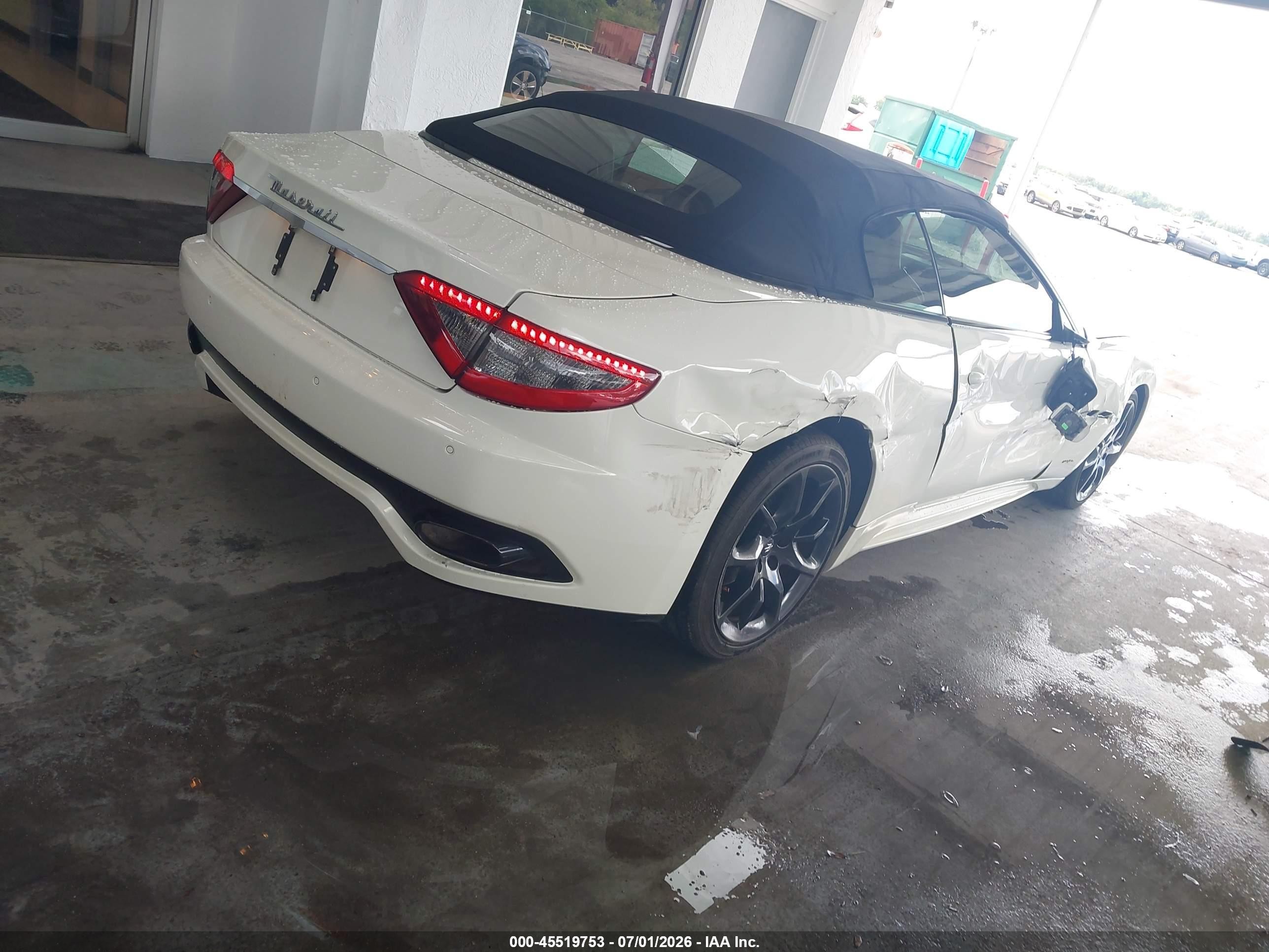 2015 Maserati Granturismo Mc/mc Centennial/sport White vin: ZAM45VMA2F0147914
