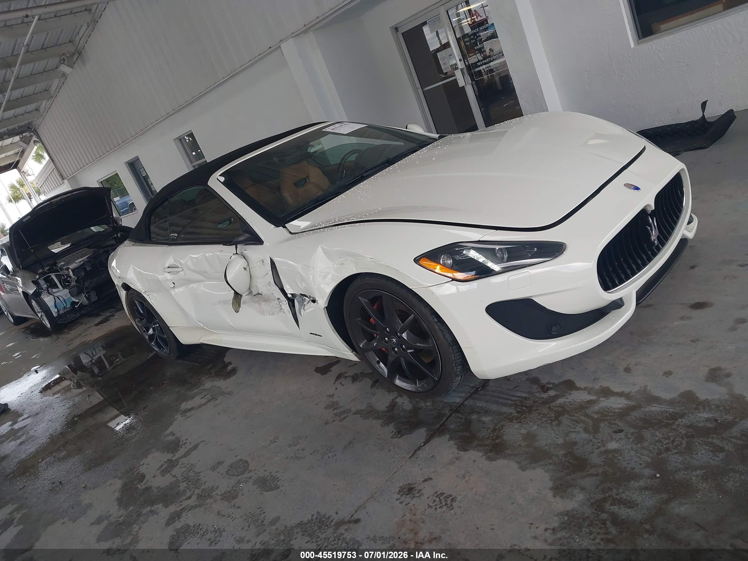 2015 Maserati Granturismo Mc/mc Centennial/sport White vin: ZAM45VMA2F0147914