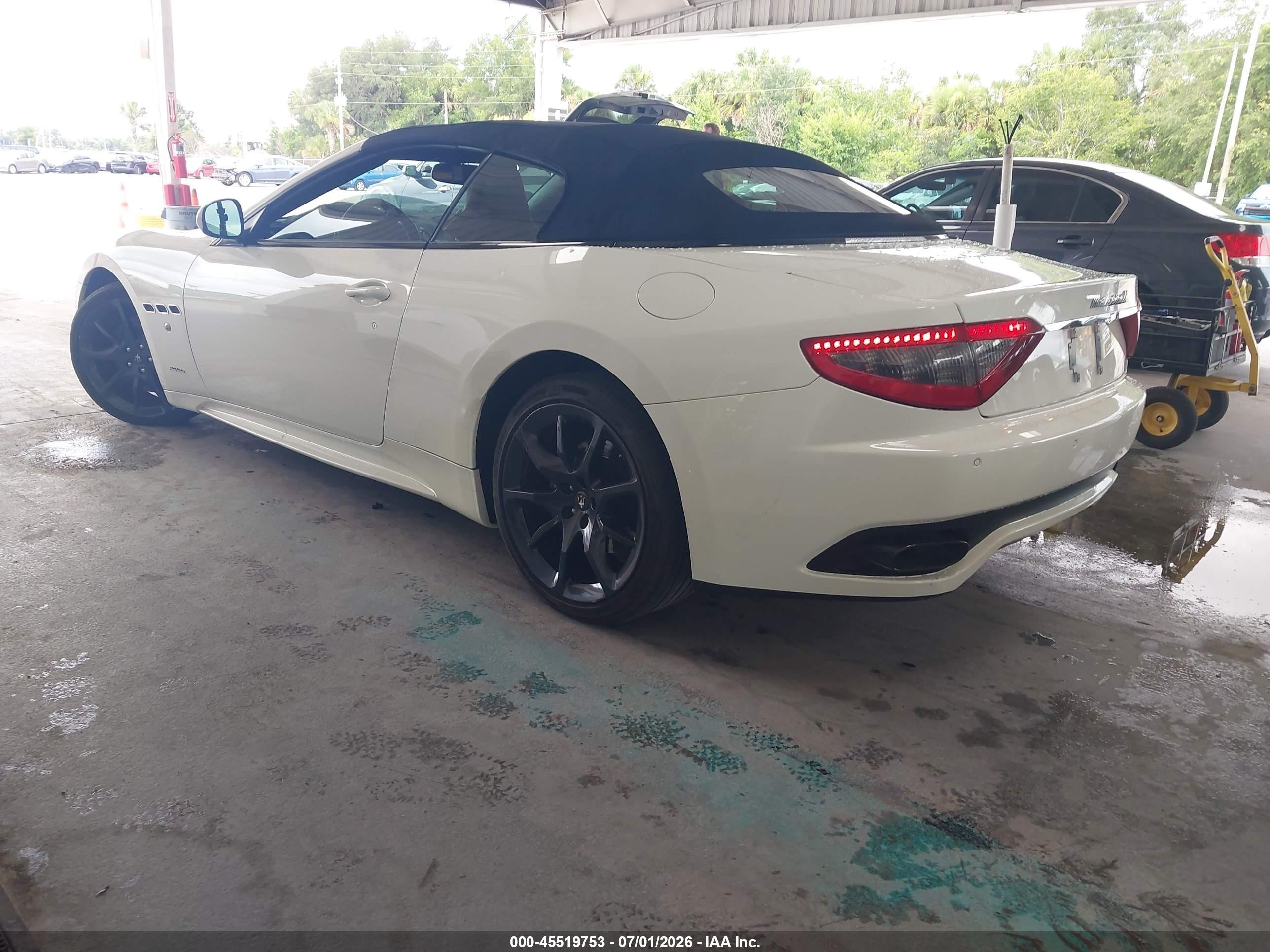 2015 Maserati Granturismo Mc/mc Centennial/sport White vin: ZAM45VMA2F0147914