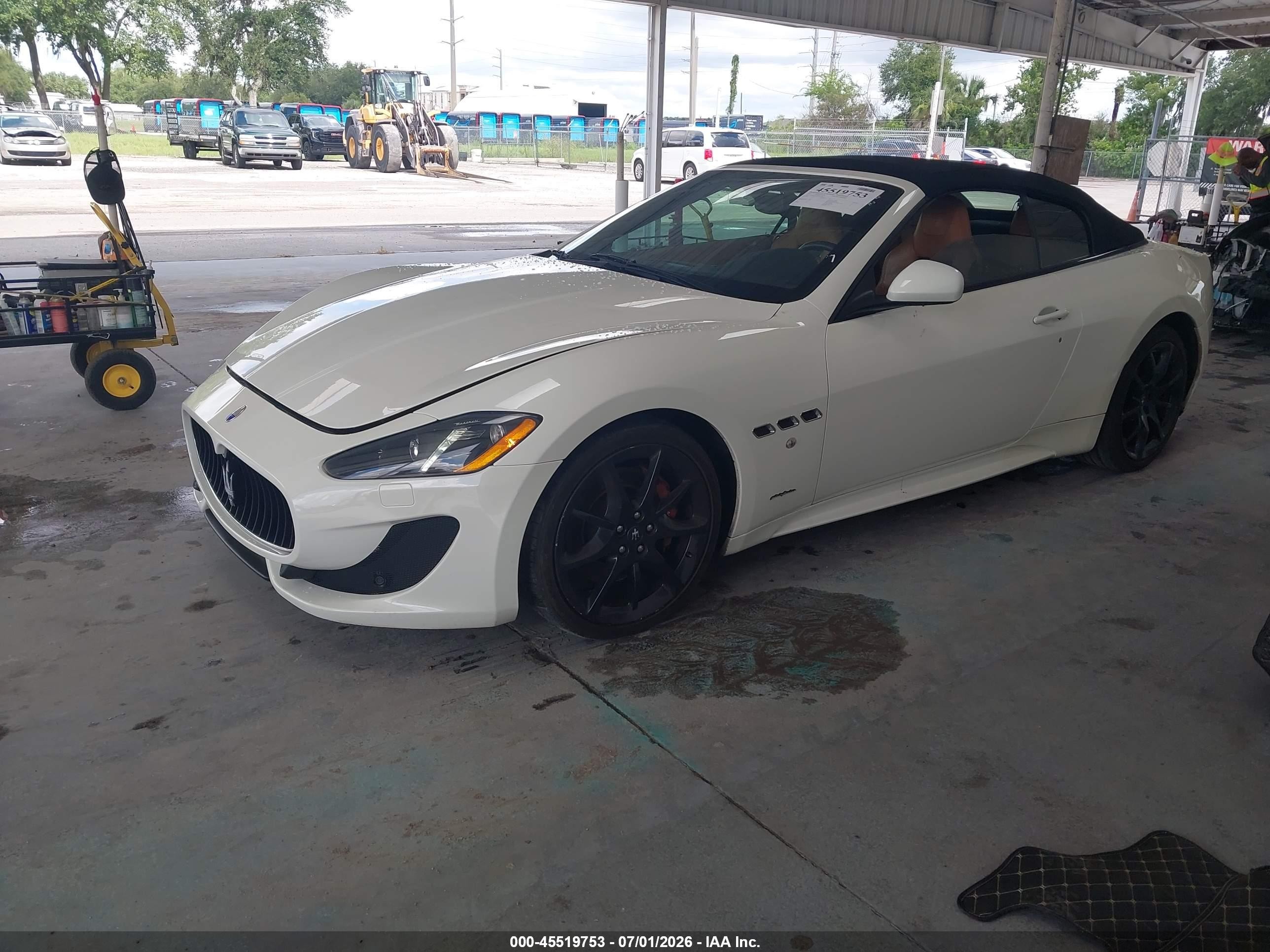 2015 Maserati Granturismo Mc/mc Centennial/sport White vin: ZAM45VMA2F0147914