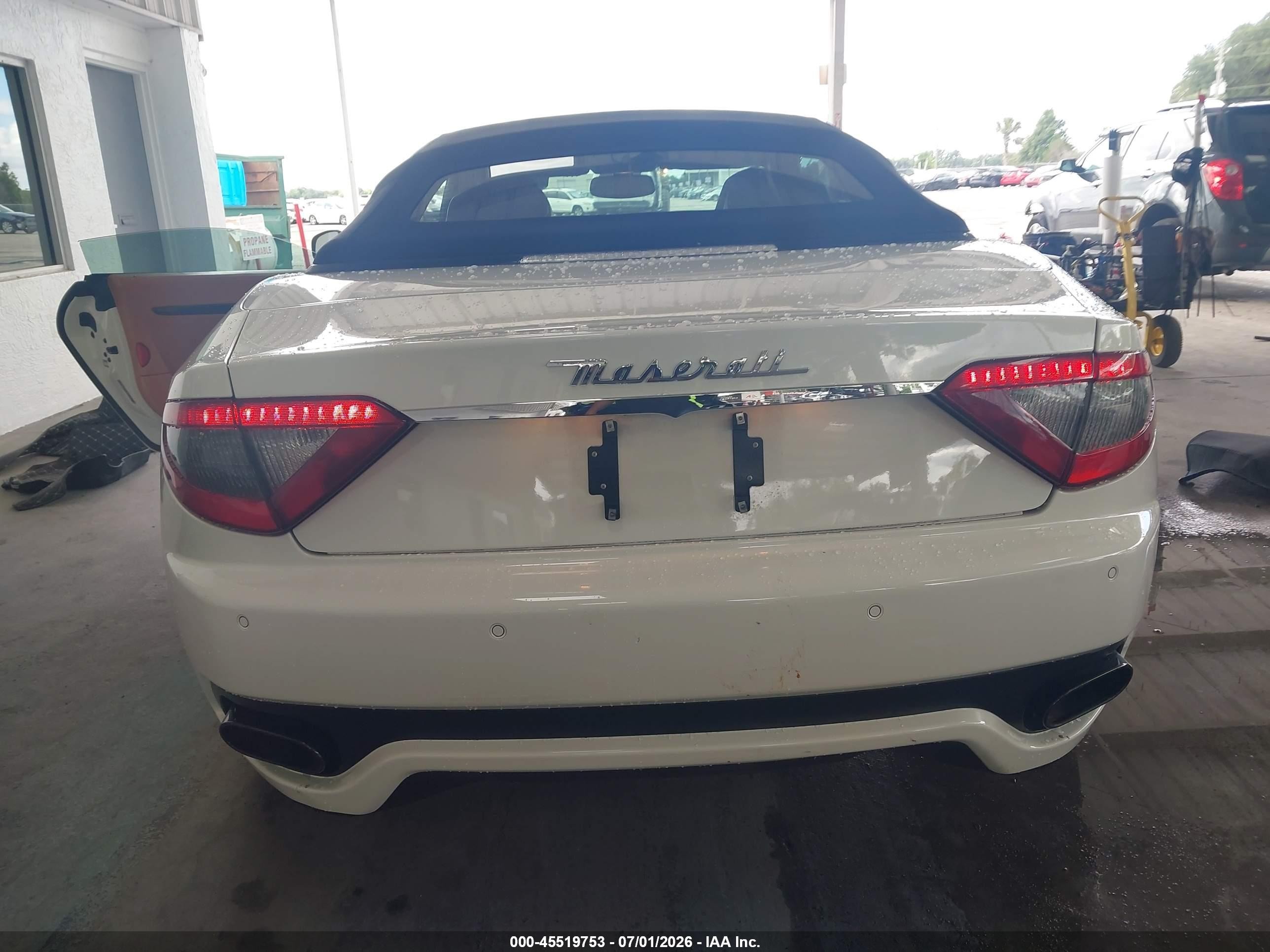 2015 Maserati Granturismo Mc/mc Centennial/sport White vin: ZAM45VMA2F0147914