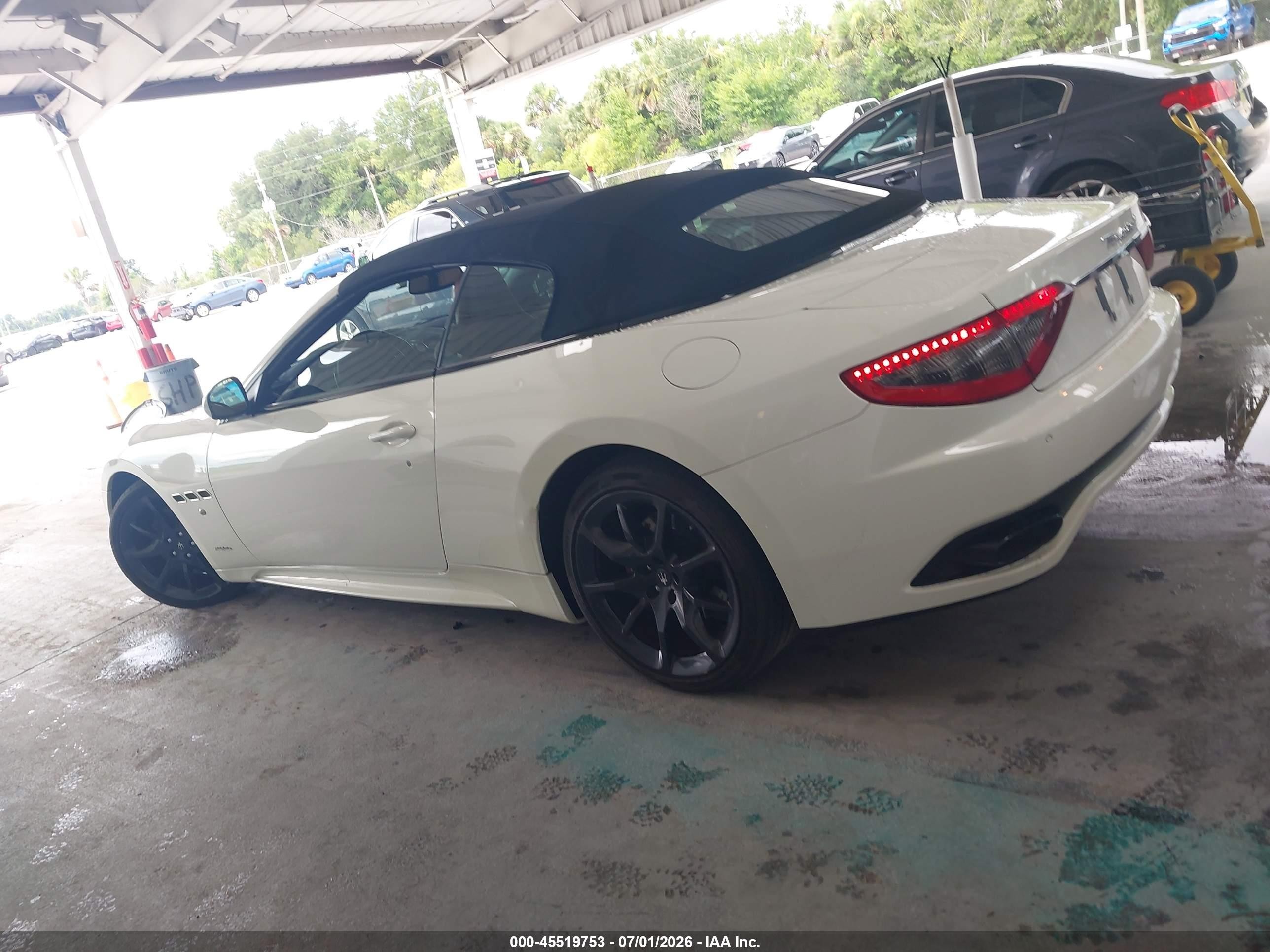 2015 Maserati Granturismo Mc/mc Centennial/sport White vin: ZAM45VMA2F0147914