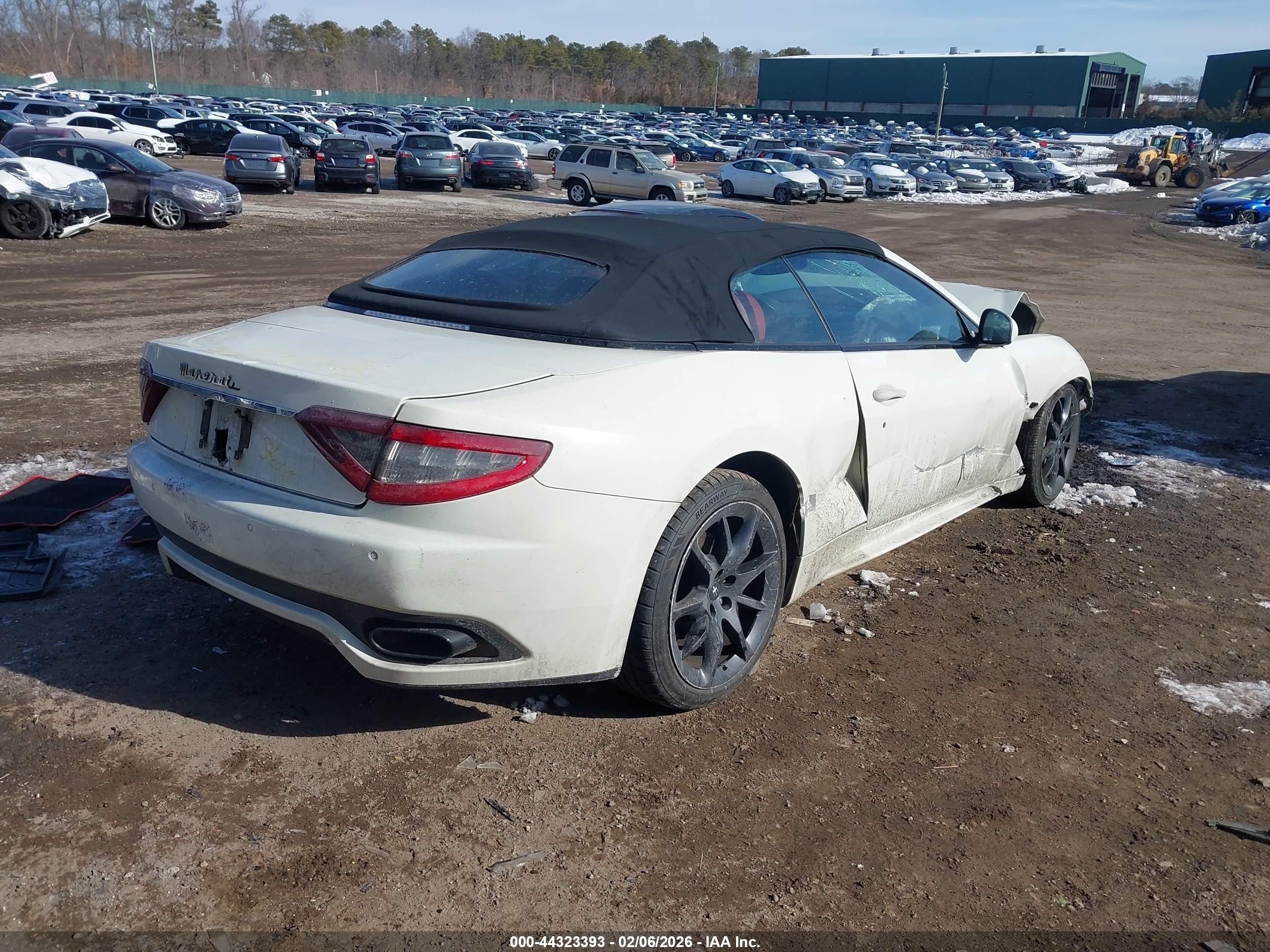 2013 Maserati Granturismo Sport White vin: ZAM45VMA3D0068586