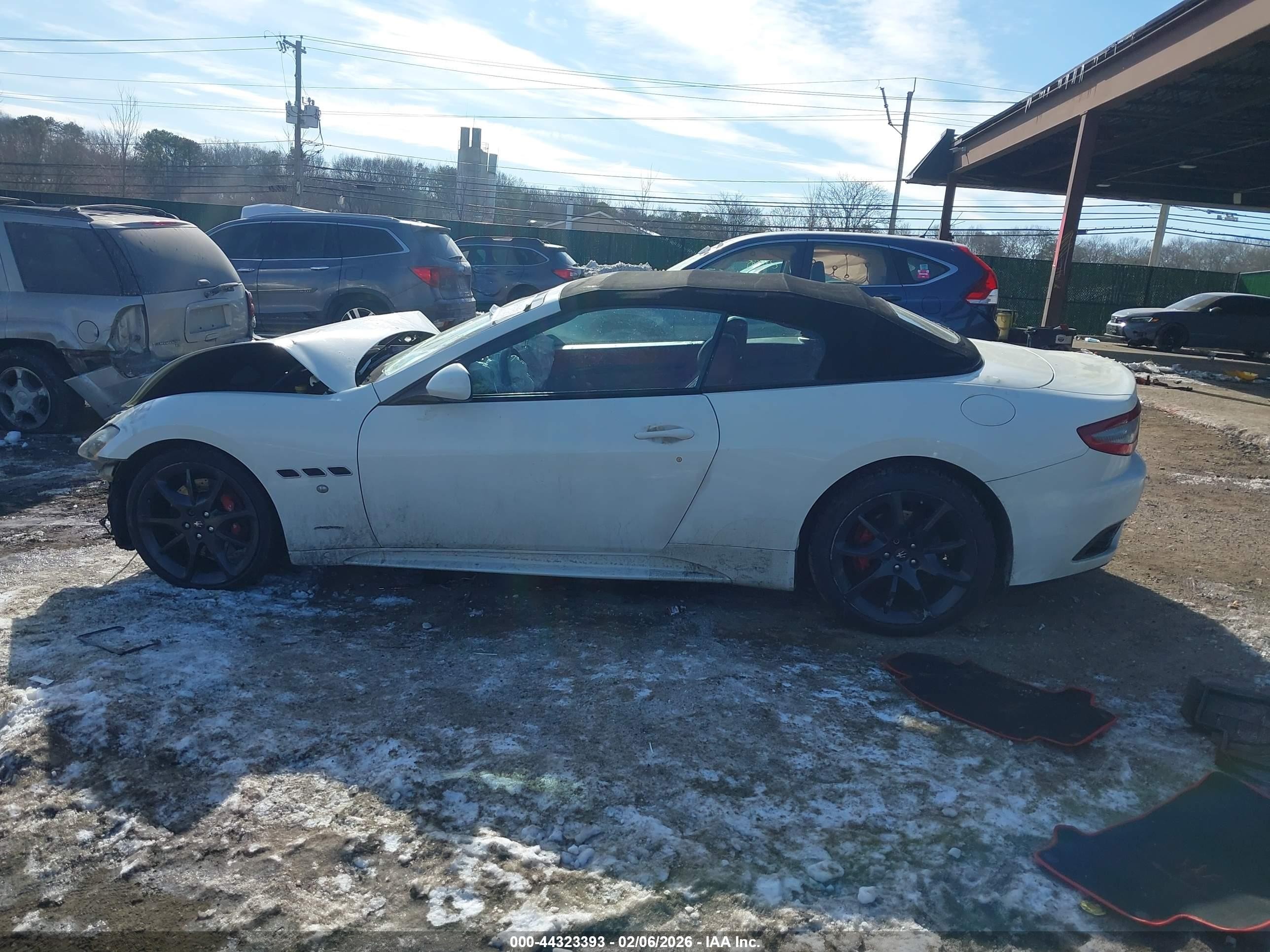 2013 Maserati Granturismo Sport White vin: ZAM45VMA3D0068586