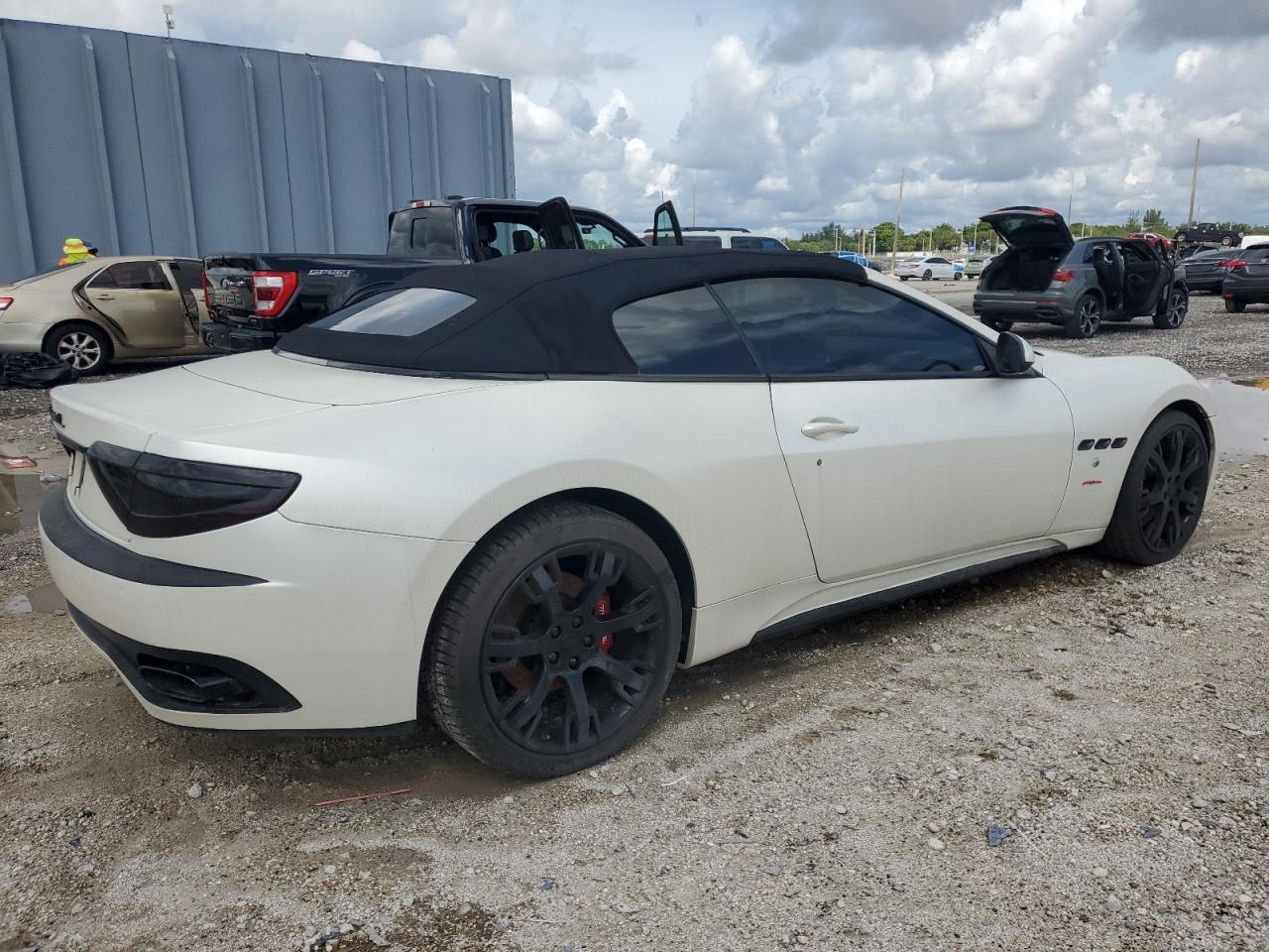 2013 Maserati Granturismo S White vin: ZAM45VMA4D0067544