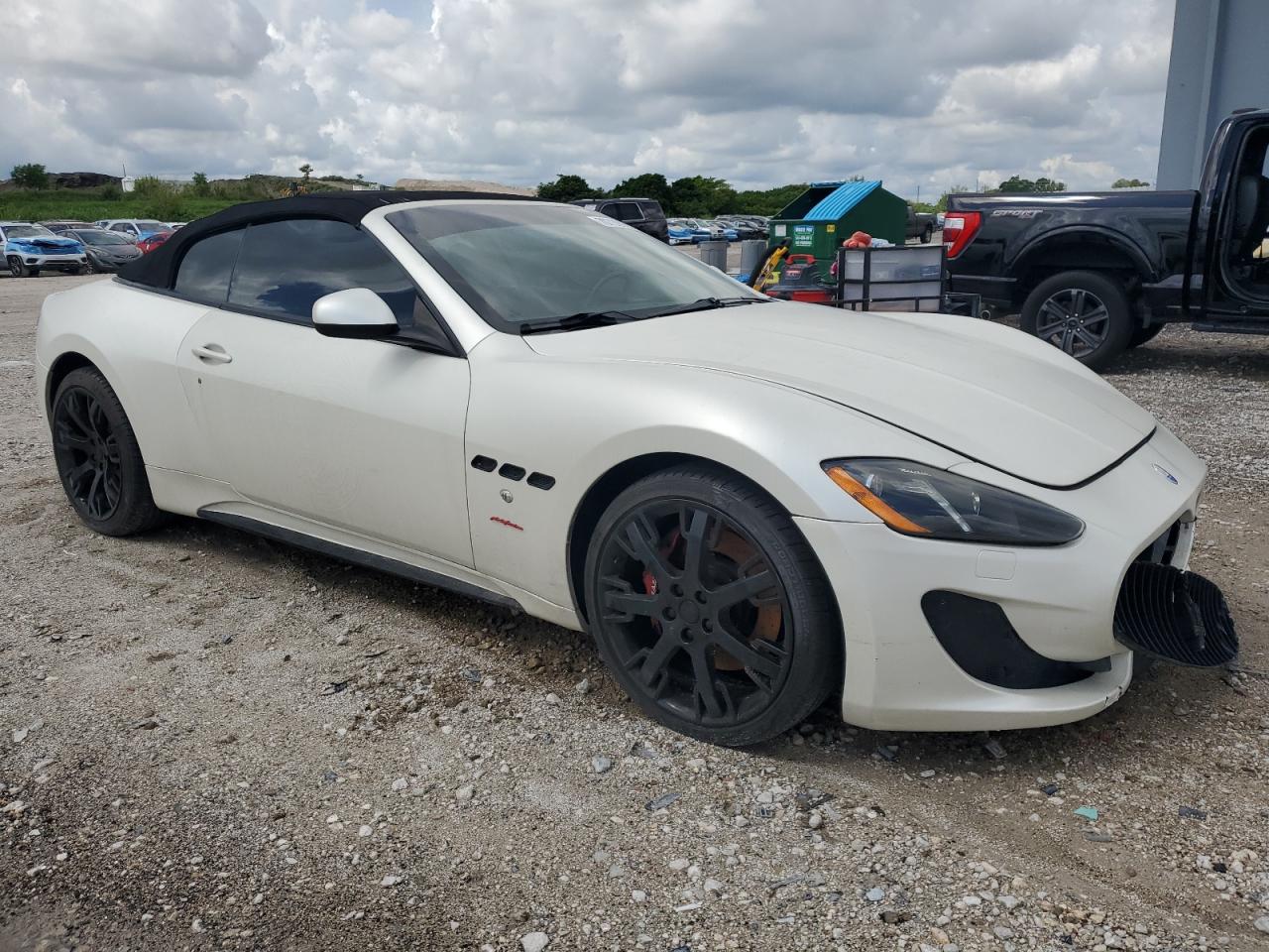 2013 Maserati Granturismo S White vin: ZAM45VMA4D0067544