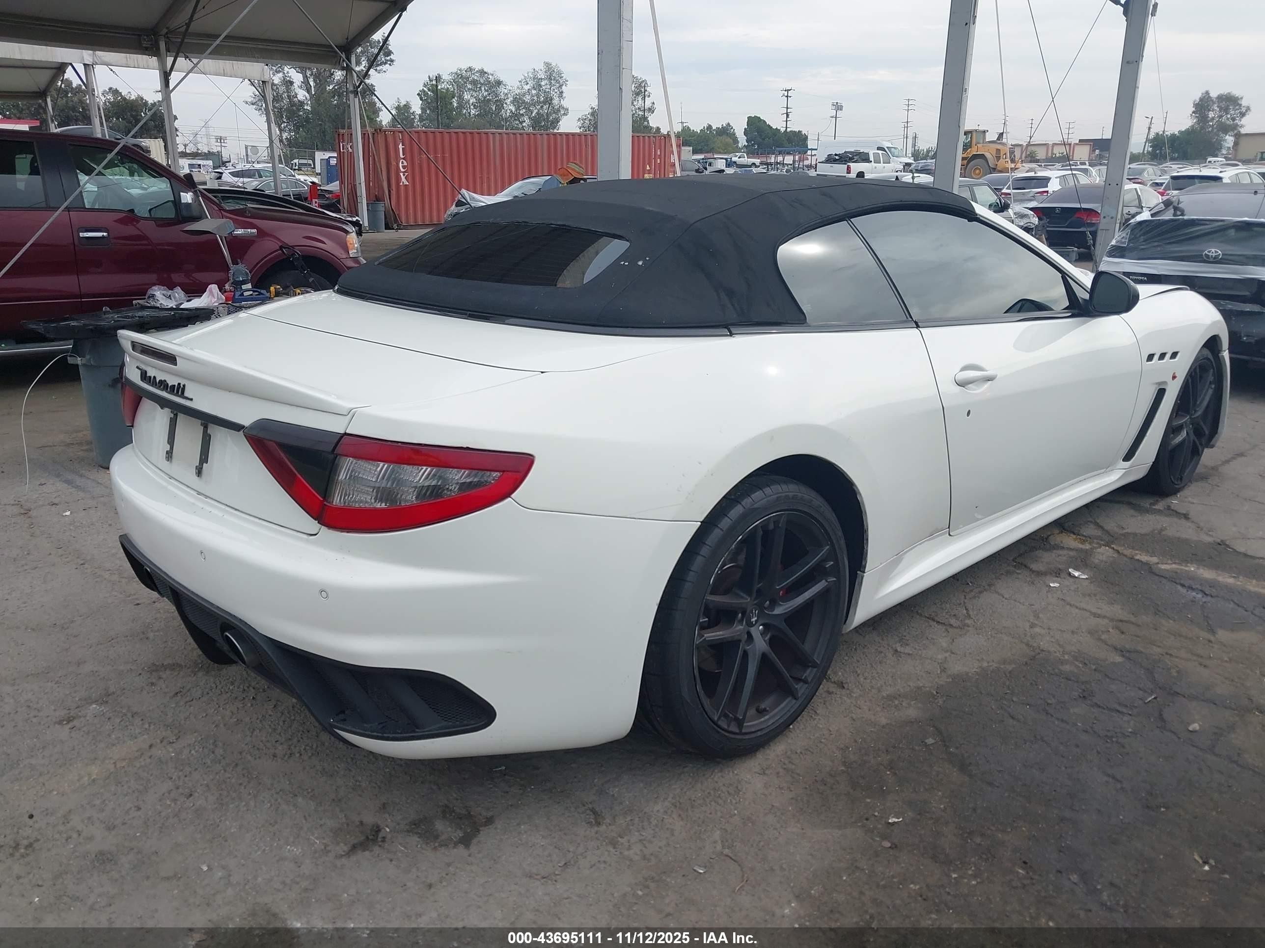 2013 Maserati Granturismo Sport White vin: ZAM45VMA4D0070945