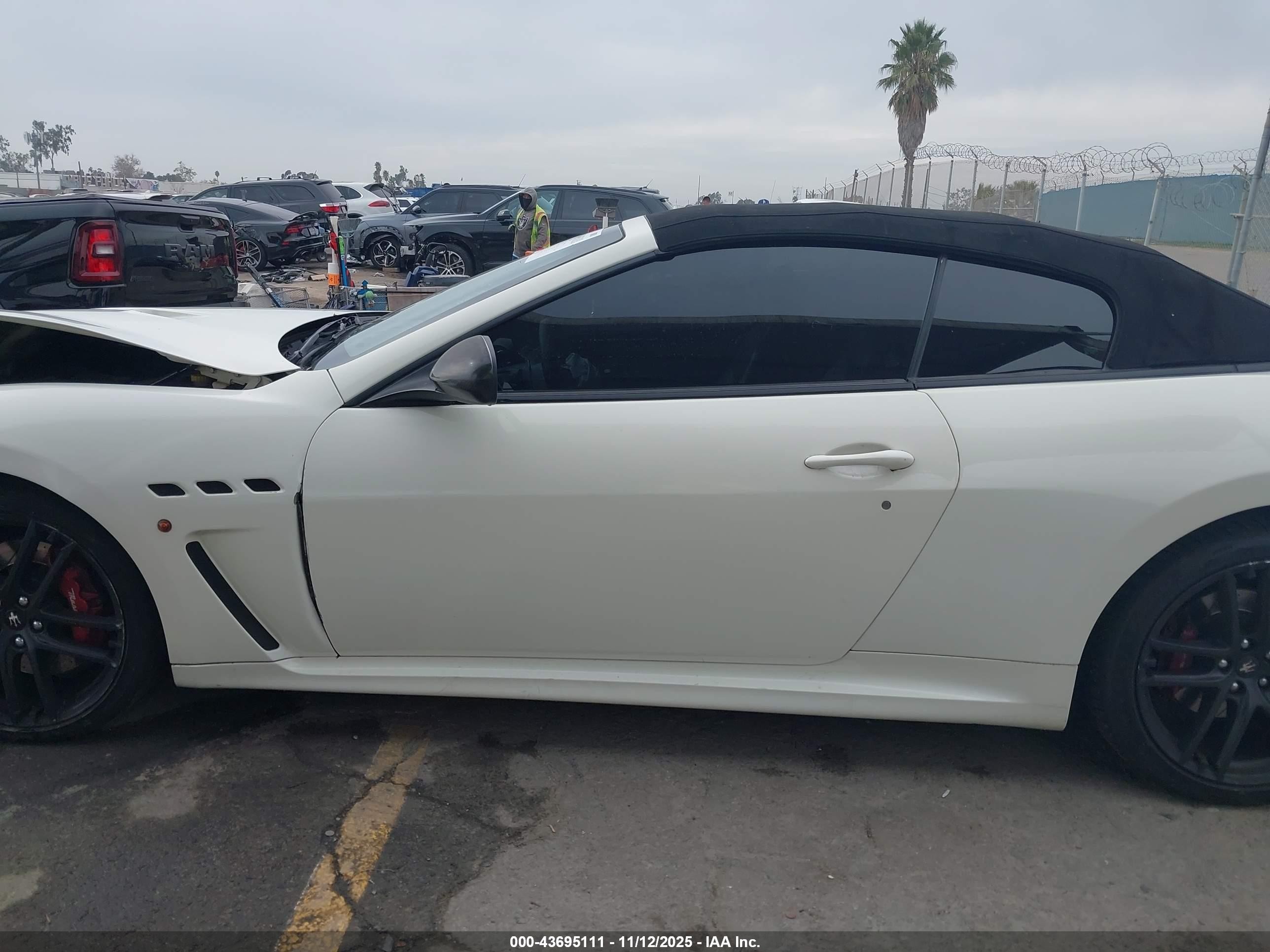 2013 Maserati Granturismo Sport White vin: ZAM45VMA4D0070945