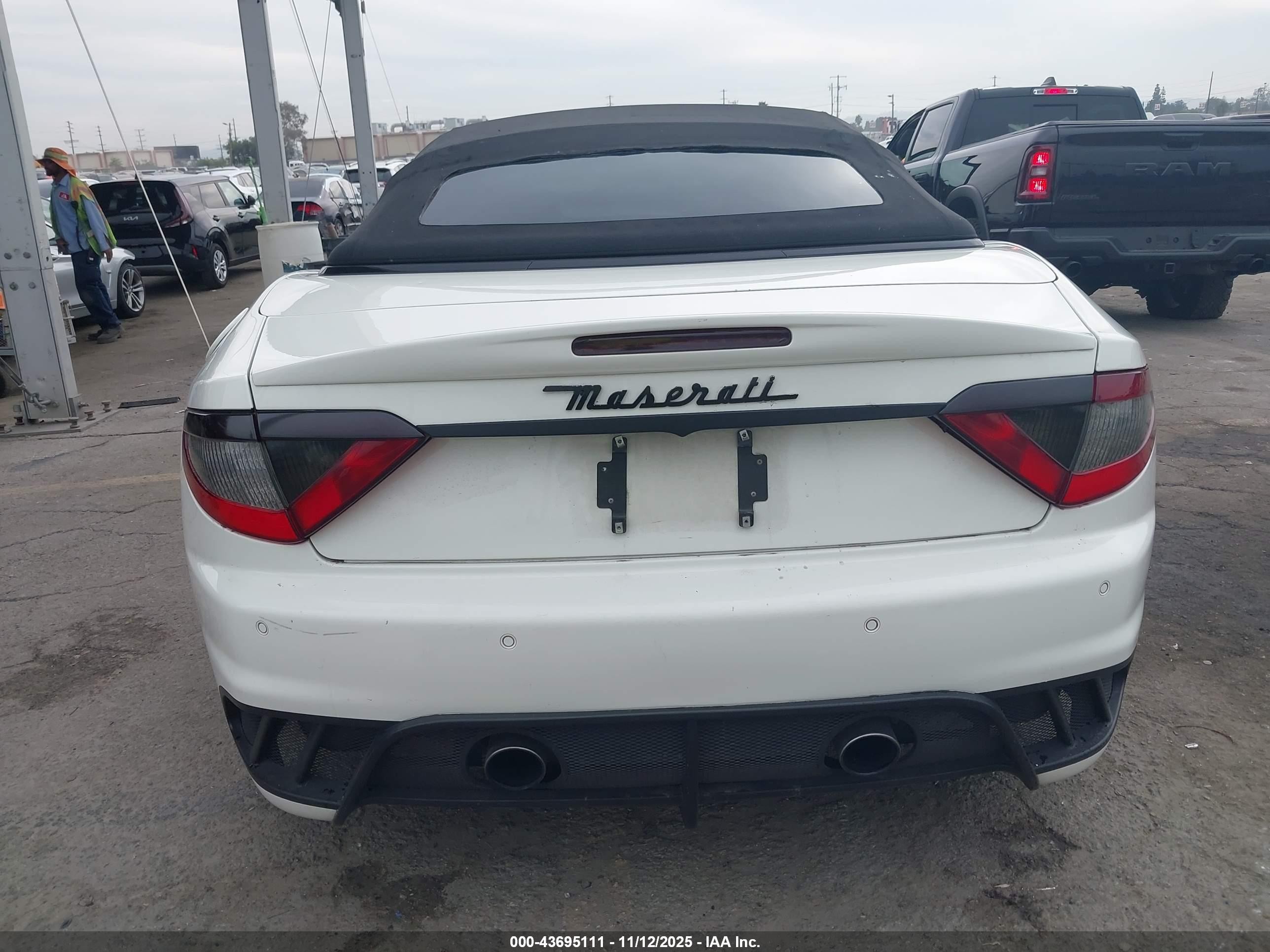 2013 Maserati Granturismo Sport White vin: ZAM45VMA4D0070945