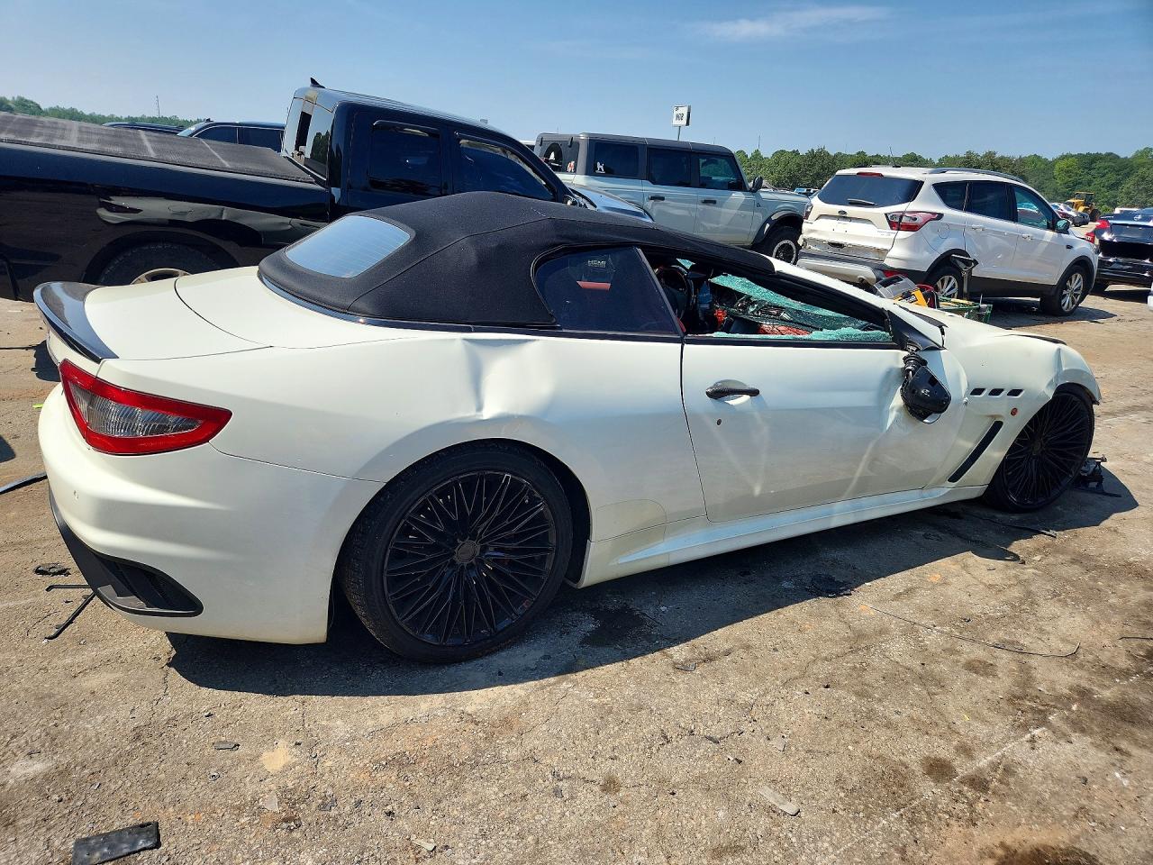 2013 Maserati Granturismo S White vin: ZAM45VMA5D0076043