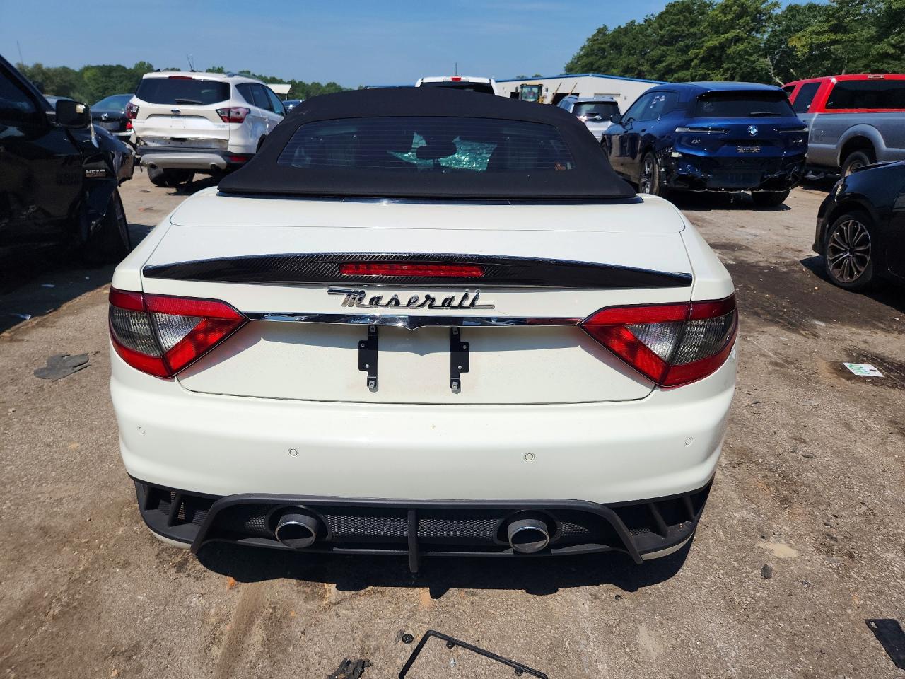 2013 Maserati Granturismo S White vin: ZAM45VMA5D0076043