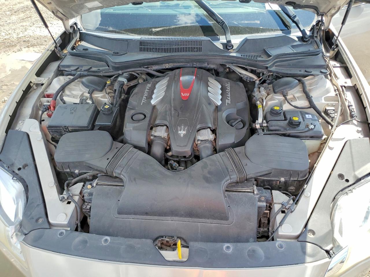 2014 Maserati Quattroporte Gts Cream vin: ZAM56PPA9E1072890