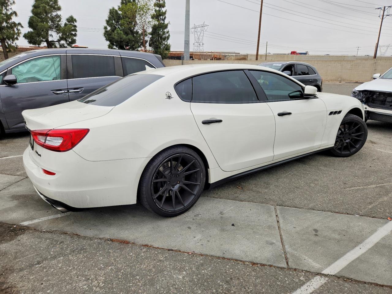 2016 Maserati Quattroporte S White vin: ZAM56RPA3G1184356