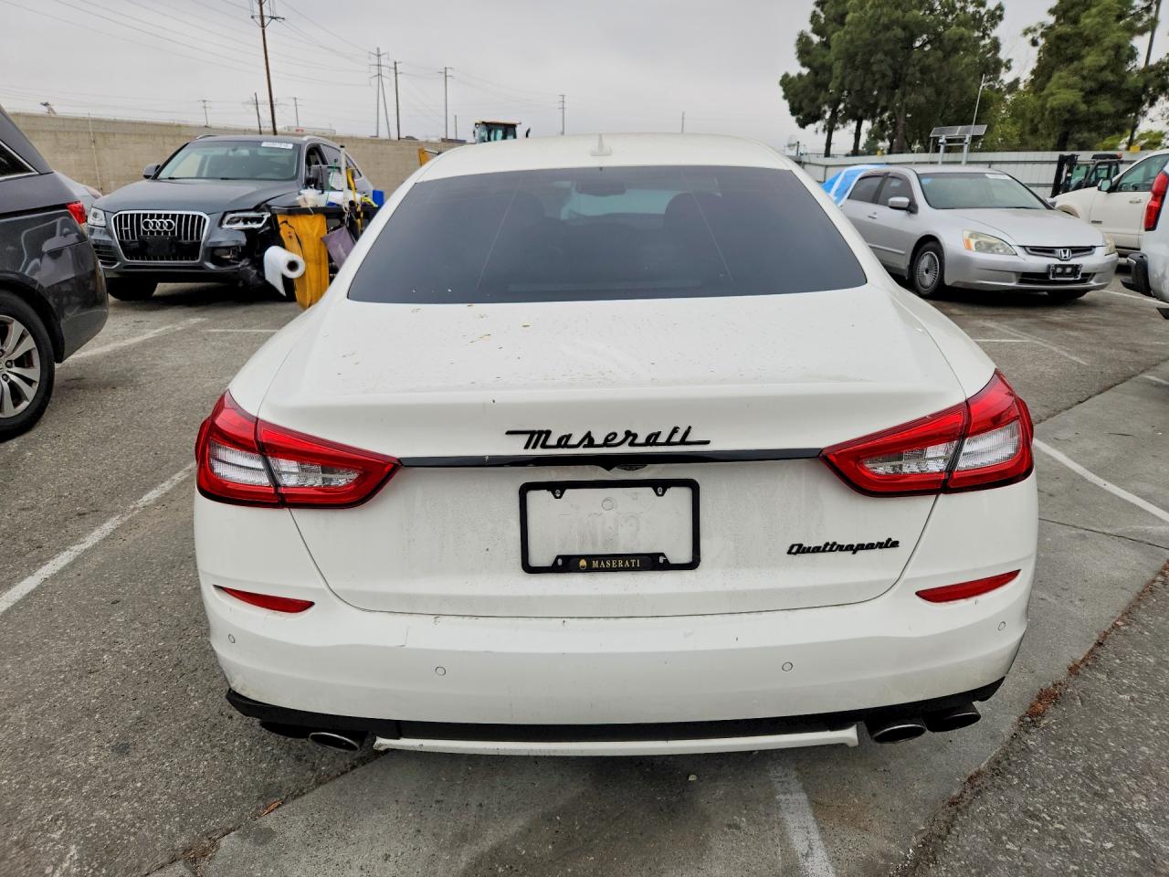 2016 Maserati Quattroporte S White vin: ZAM56RPA3G1184356