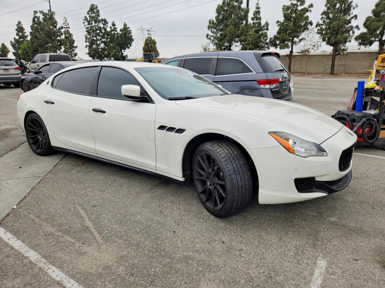 2016 Maserati Quattroporte S White vin: ZAM56RPA3G1184356