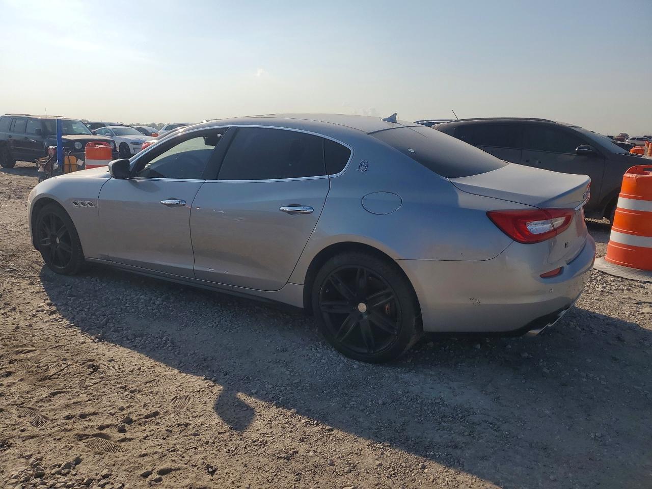 2014 Maserati Quattroporte S Silver vin: ZAM56RRA2E1078183