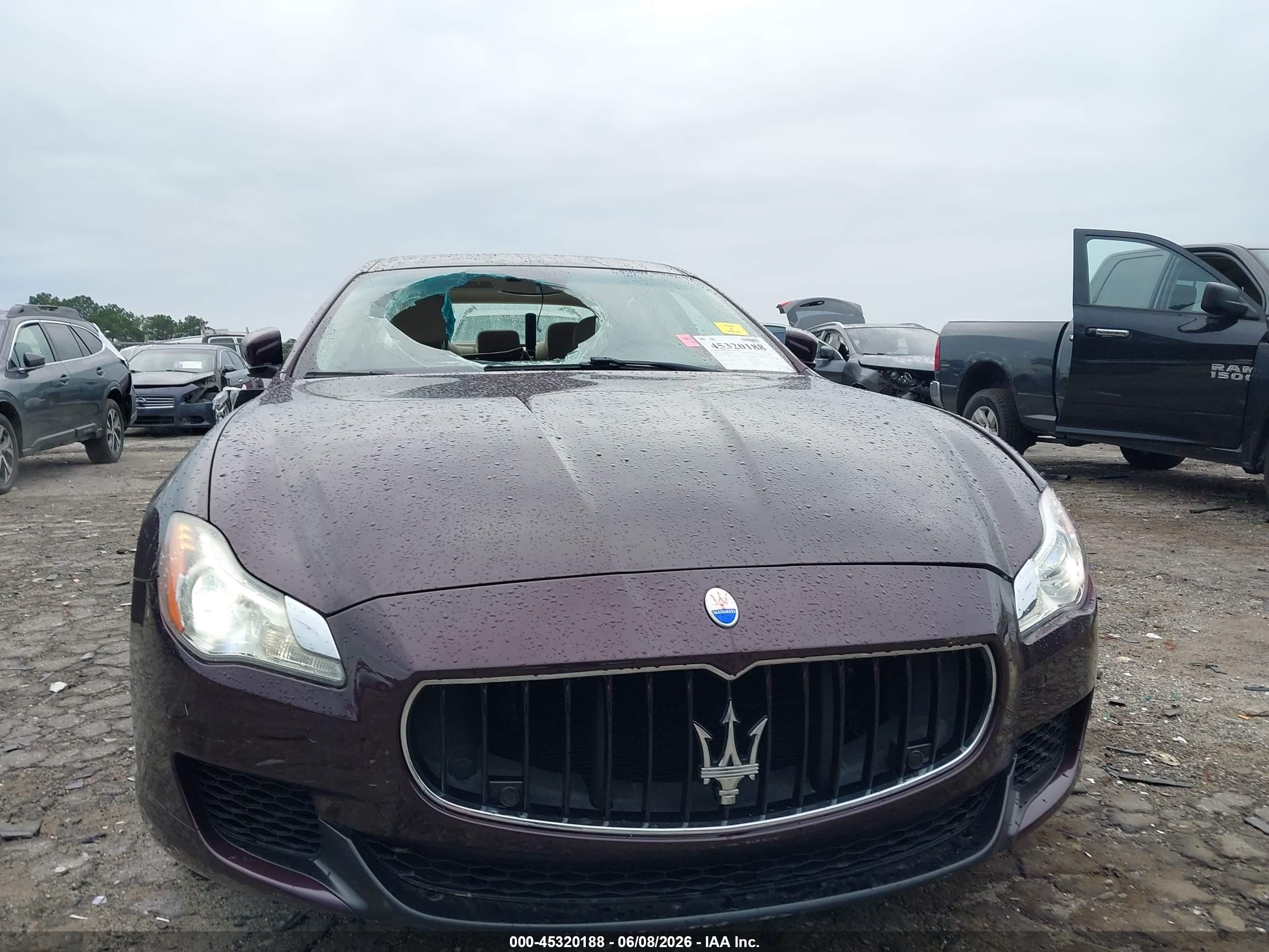 2014 Maserati Quattroporte S Q4 Burgundy vin: ZAM56RRA3E1122031