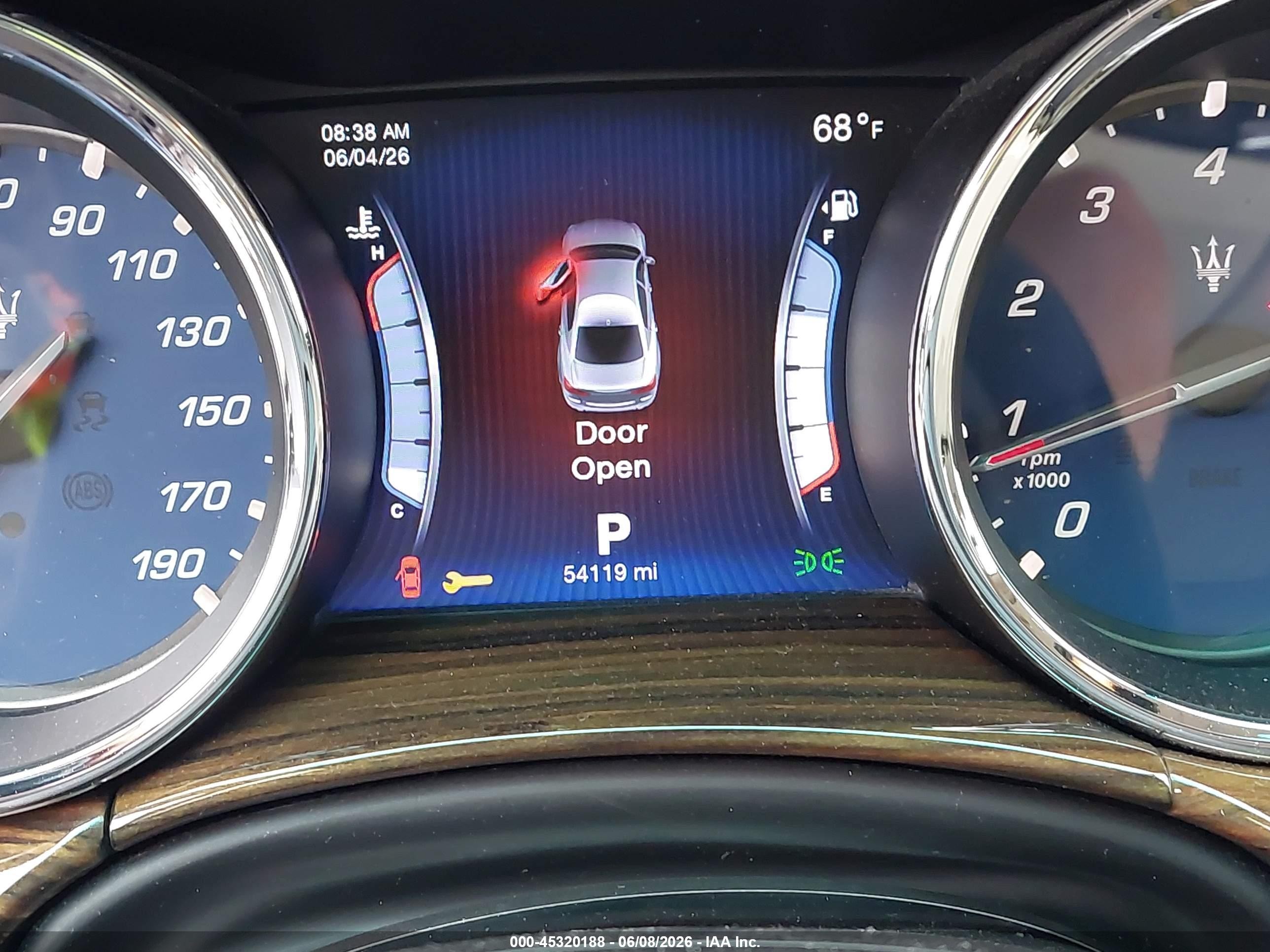 2014 Maserati Quattroporte S Q4 Burgundy vin: ZAM56RRA3E1122031