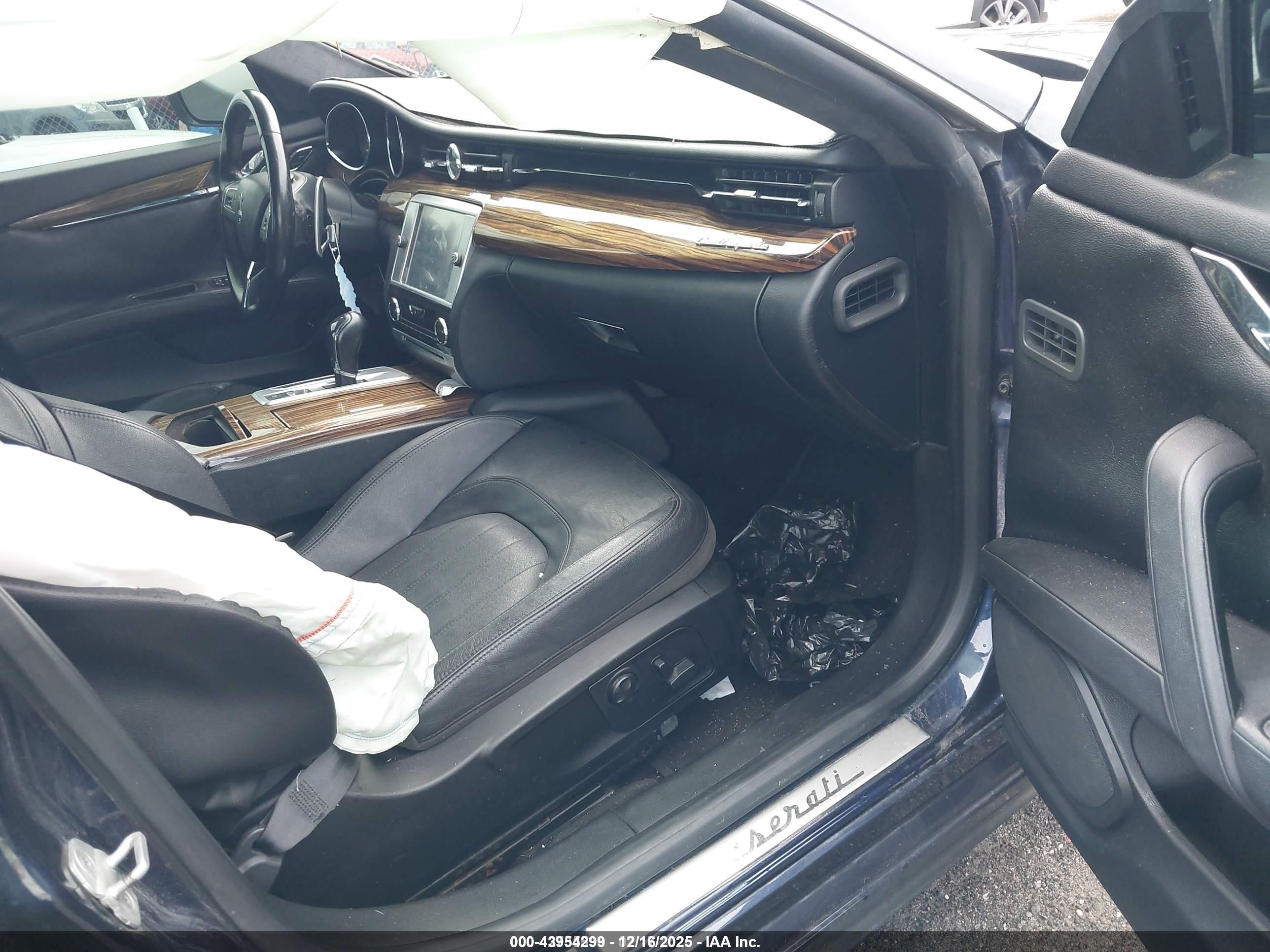 2014 Maserati Quattroporte S Q4 Синий vin: ZAM56RRA5E1108776