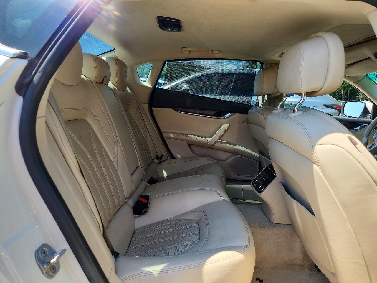 2014 Maserati Quattroporte S White vin: ZAM56RRA8E1076454