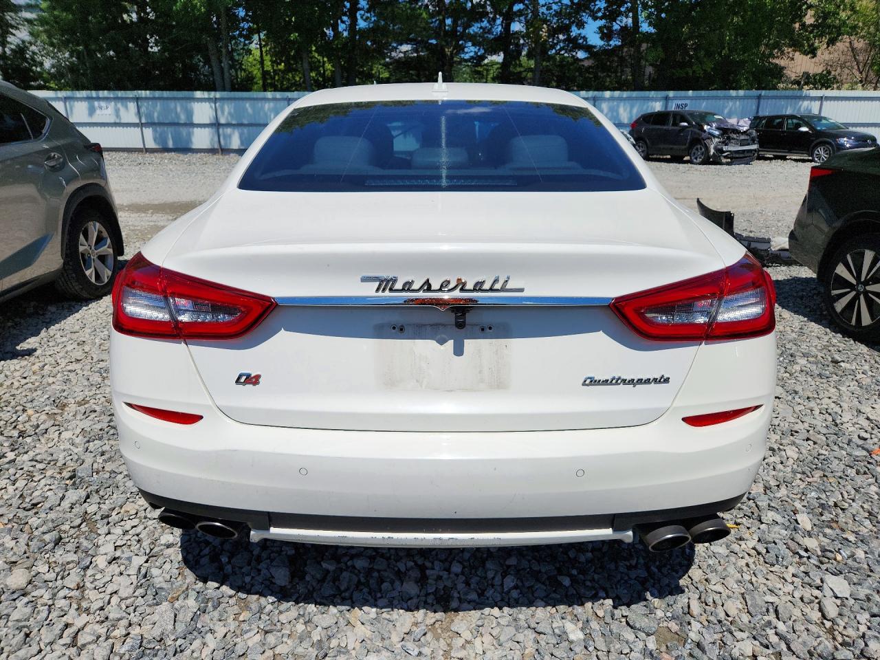 2014 Maserati Quattroporte S White vin: ZAM56RRA8E1076454