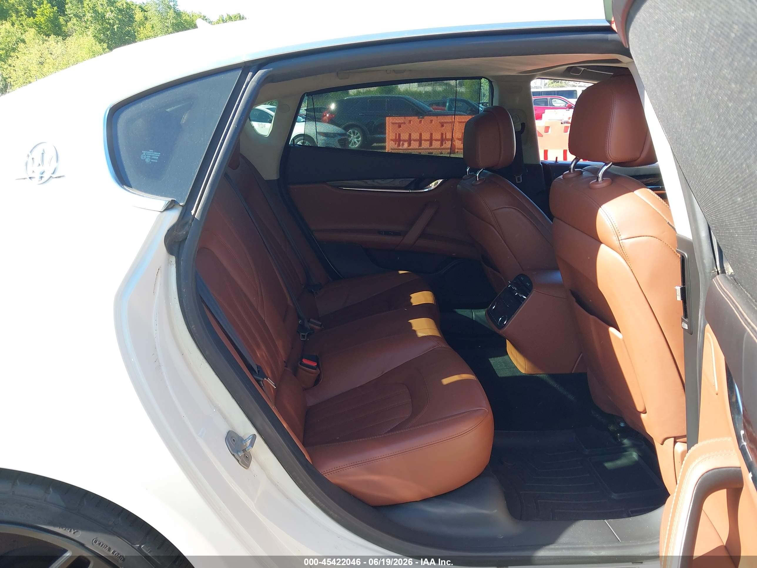 2015 Maserati Quattroporte S Q4 White vin: ZAM56RRA8F1142101