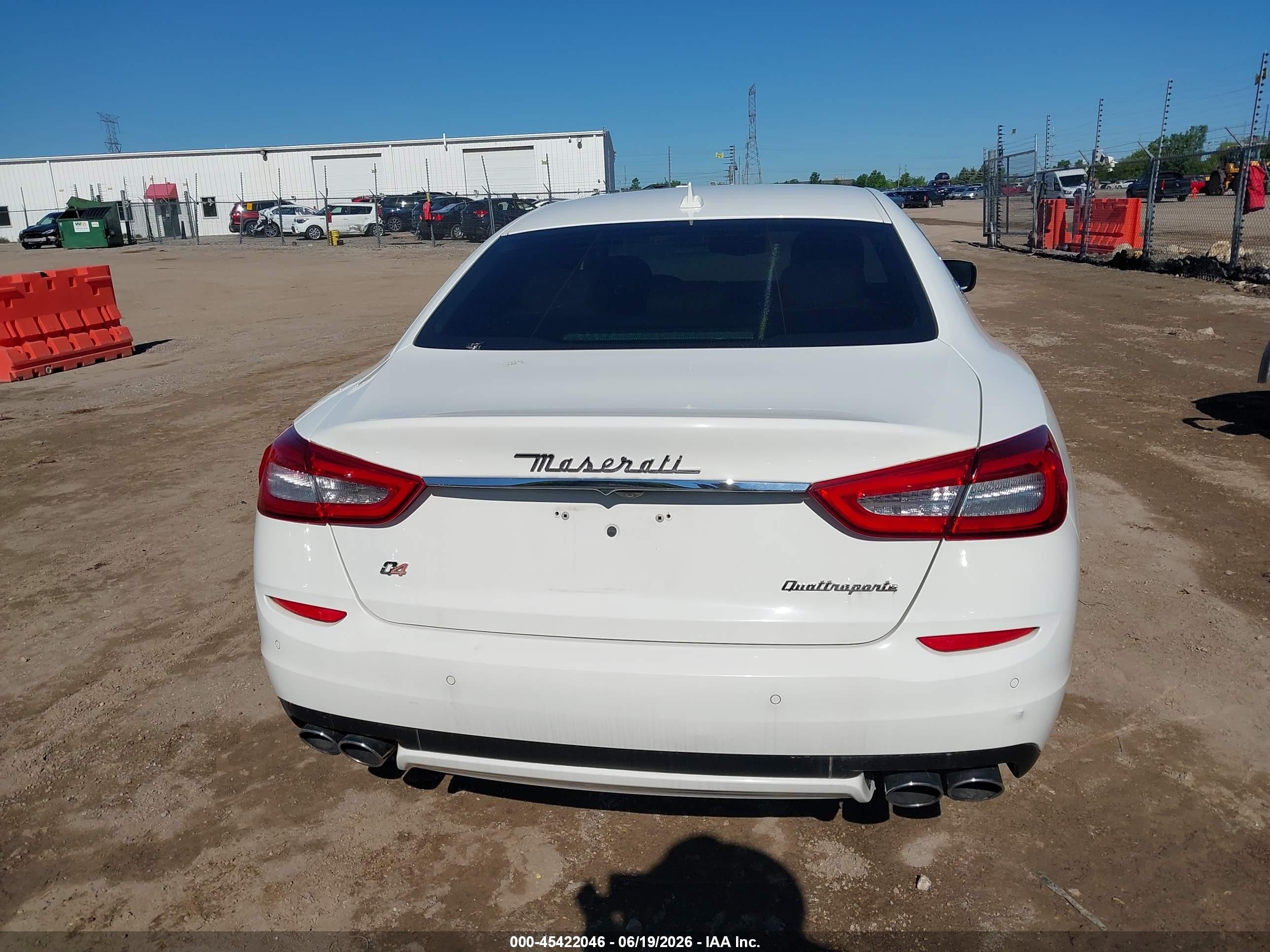 2015 Maserati Quattroporte S Q4 White vin: ZAM56RRA8F1142101