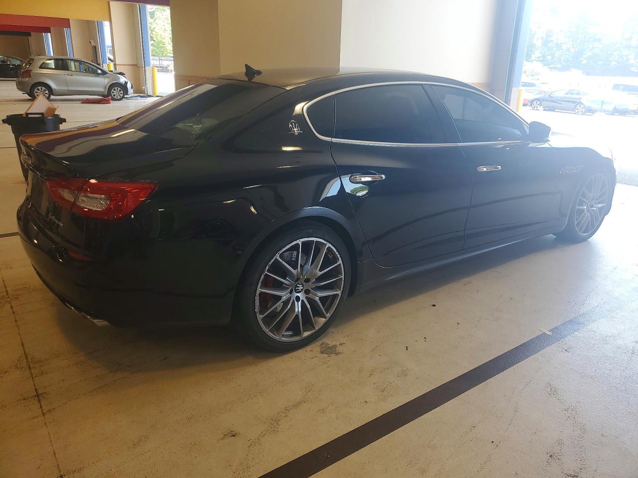 2015 Maserati Quattroporte S Black vin: ZAM56RRA8F1142423