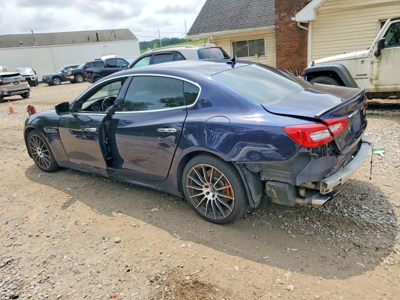 2015 Maserati Quattroporte S Blue vin: ZAM56RRA8F1161439