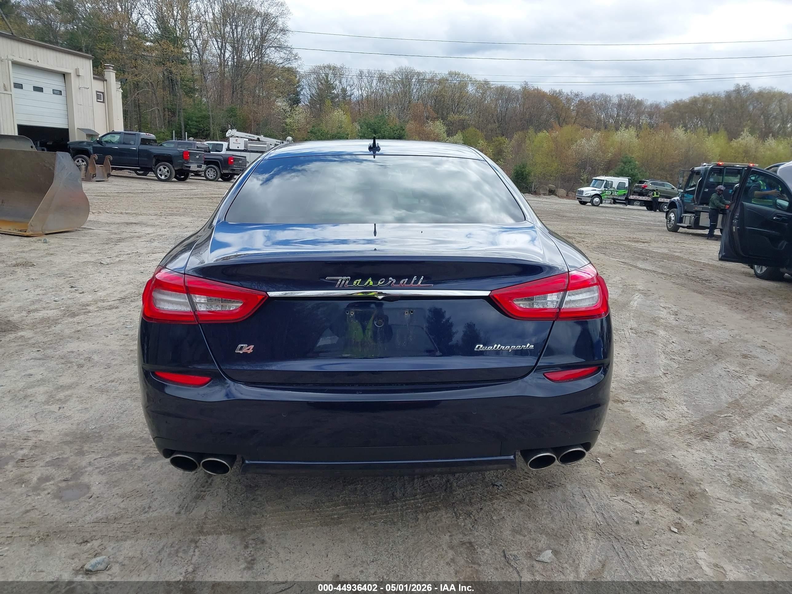 2015 Maserati Quattroporte S Q4 Blue vin: ZAM56RRA9F1150868