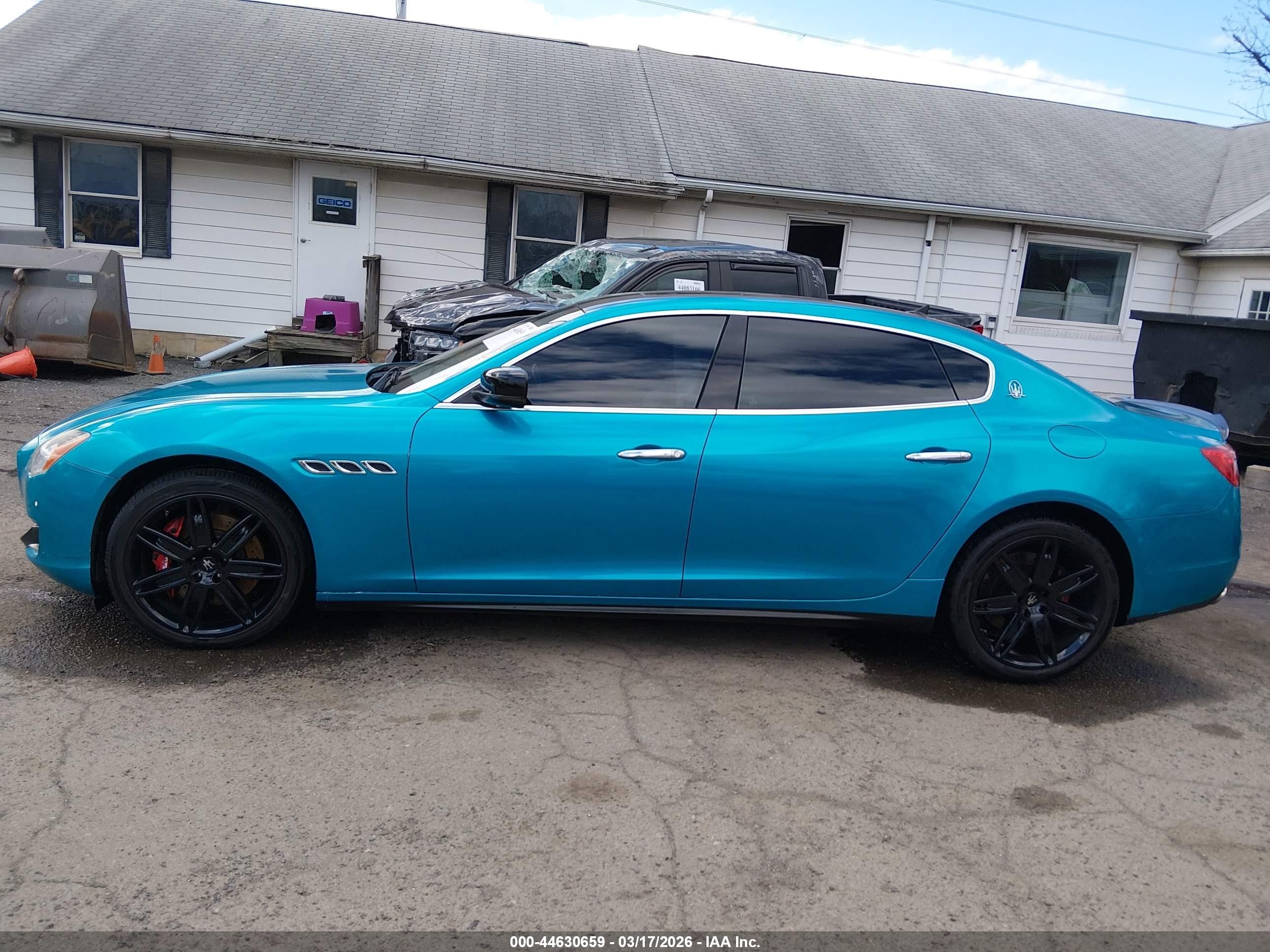 2015 Maserati Quattroporte S Q4 Turquoise vin: ZAM56RRAXF1135828